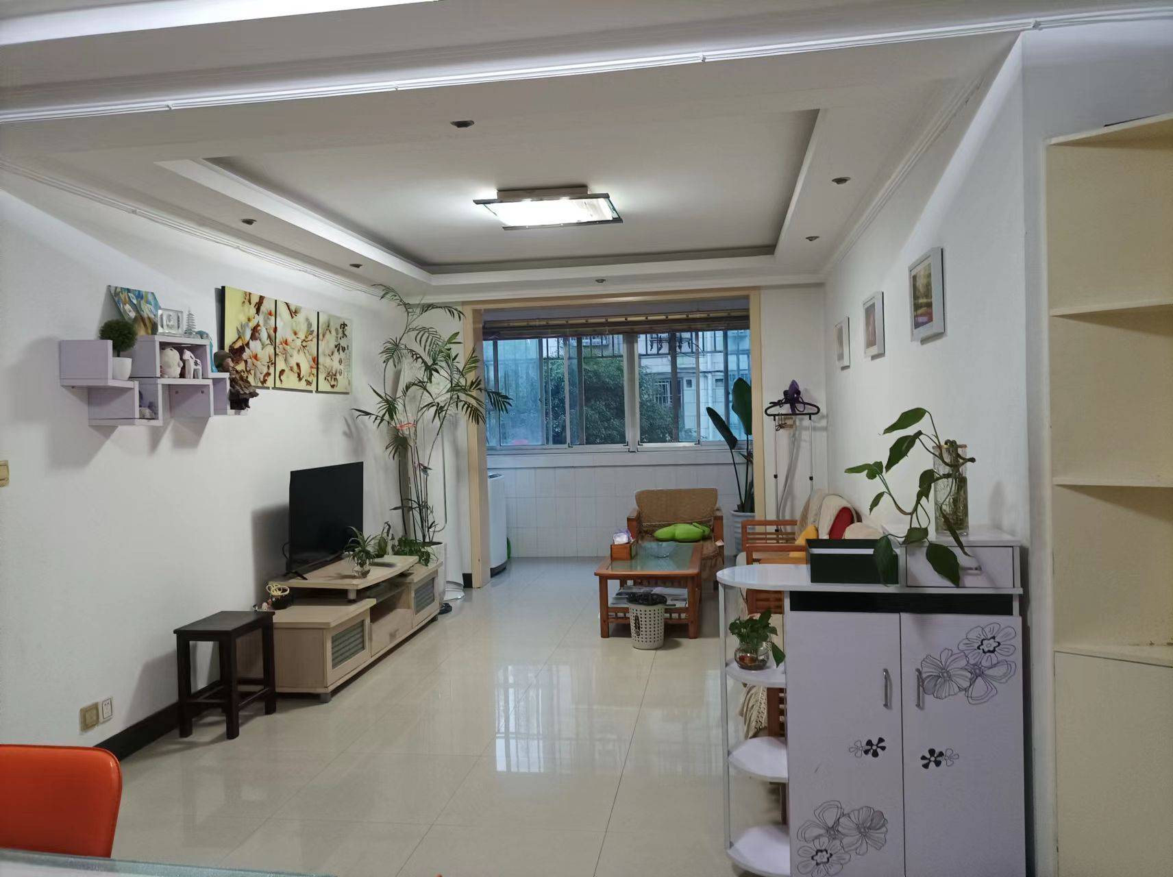 Shanghai-Songjiang-40RMB/Night,Cozy Home,Clean&Comfy,No Gender Limit,Hustle & Bustle,“Friends”,Chilled,LGBTQ Friendly,Pet Friendly