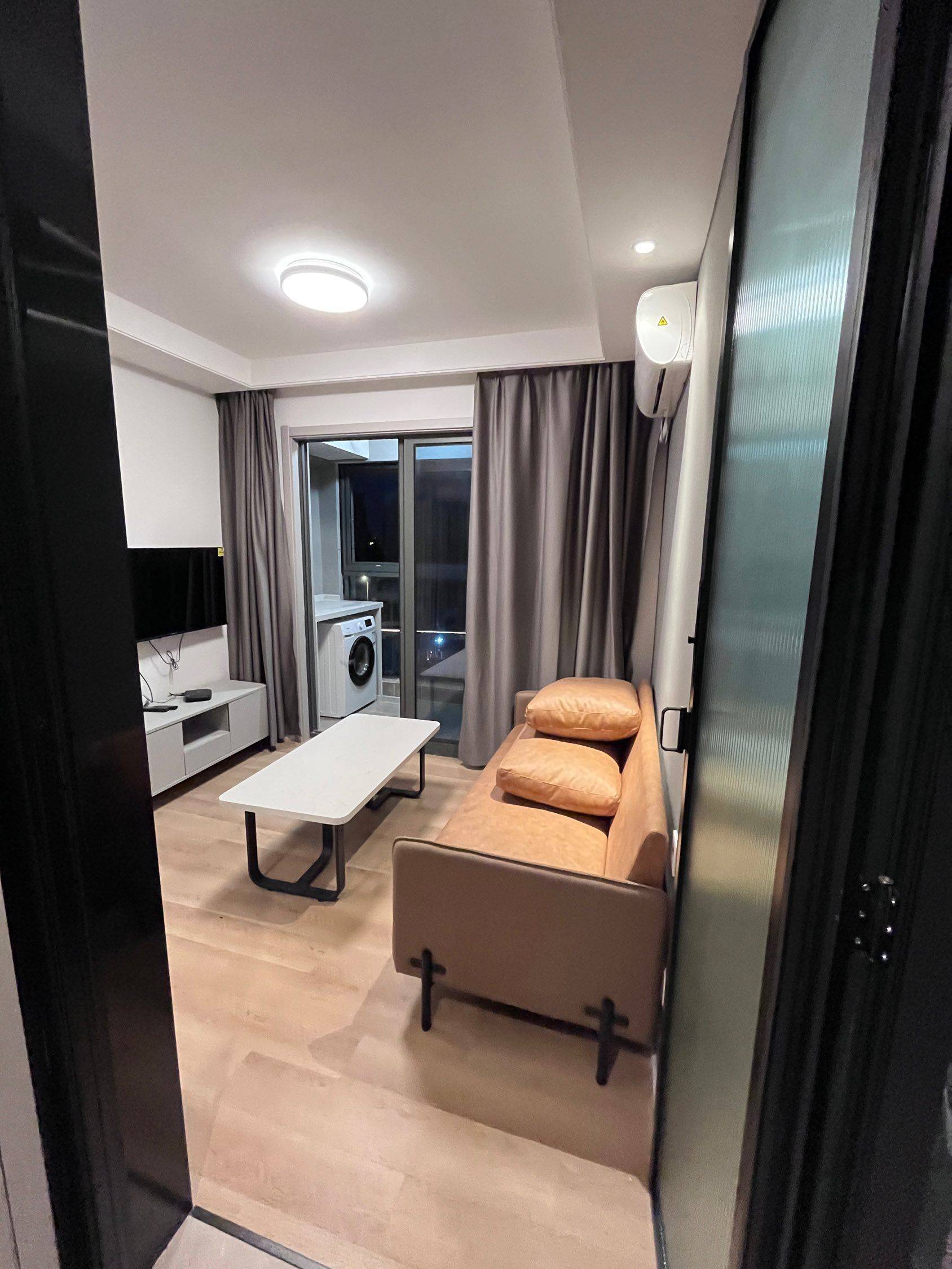 Shanghai-Minhang-Cozy Home,Clean&Comfy,No Gender Limit,Hustle & Bustle
