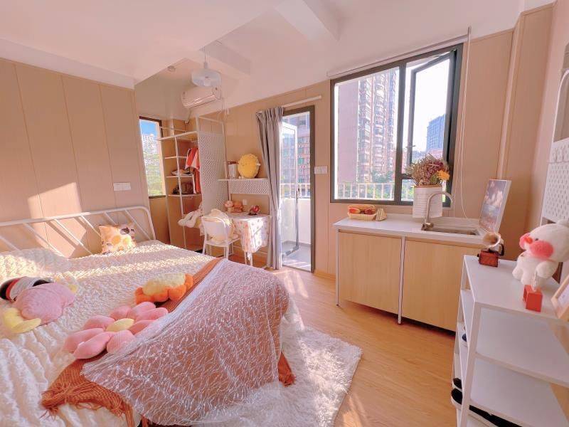 Shenzhen-Longhua-Cozy Home,Clean&Comfy,No Gender Limit,Hustle & Bustle,Chilled,LGBTQ Friendly,Pet Friendly