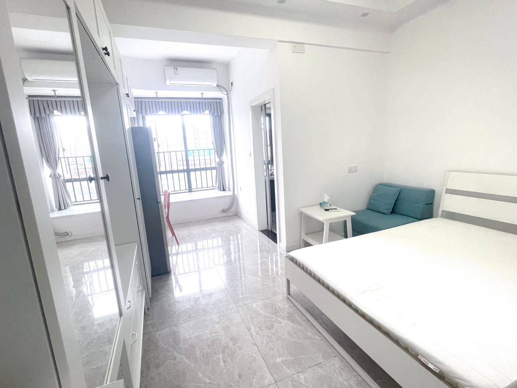 Chongqing-Yubei-Cozy Home,Clean&Comfy,No Gender Limit,Hustle & Bustle,“Friends”,Chilled,LGBTQ Friendly,Pet Friendly