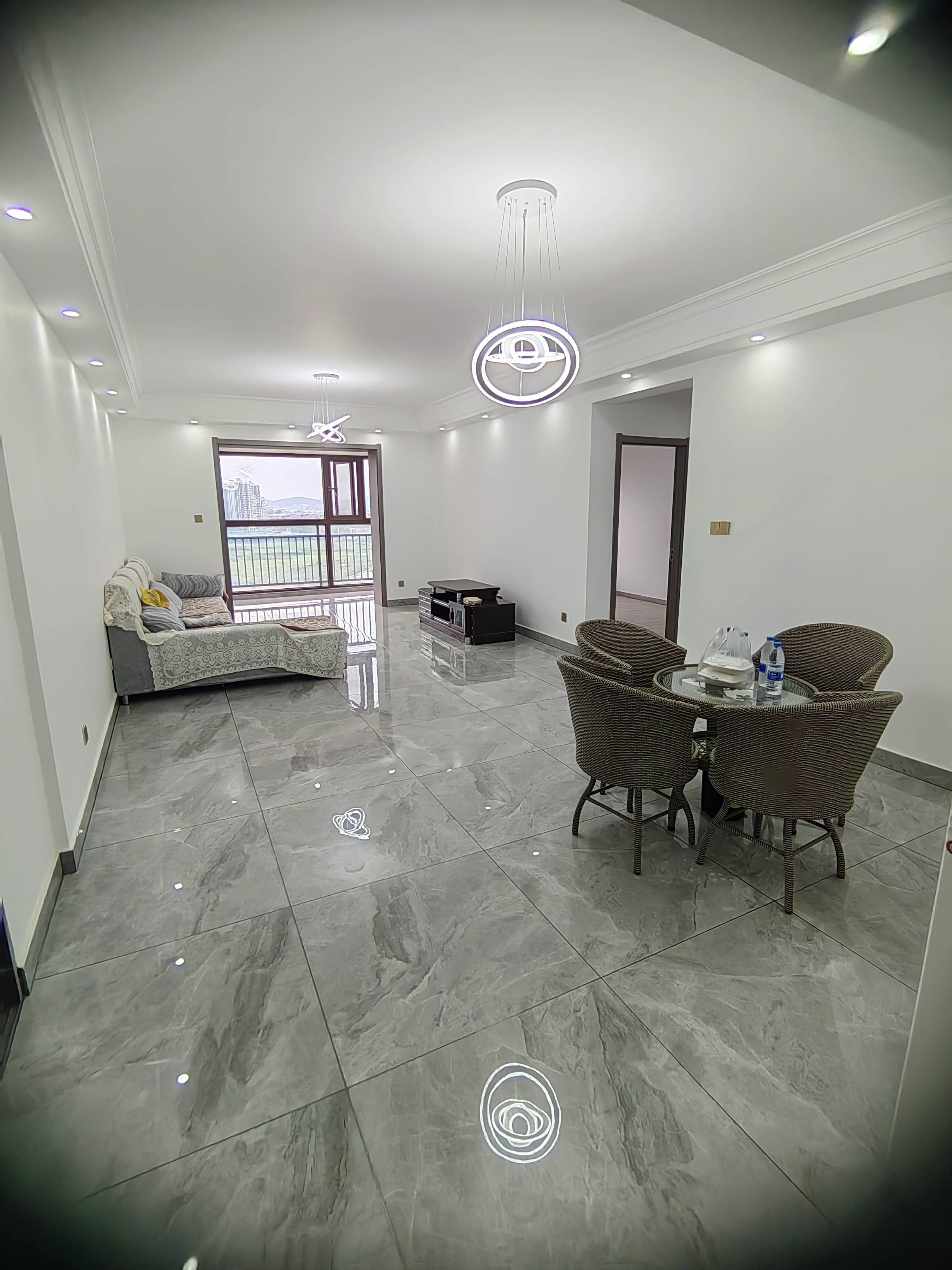 Kunming-Wuhua-Cozy Home,Clean&Comfy,No Gender Limit,Hustle & Bustle