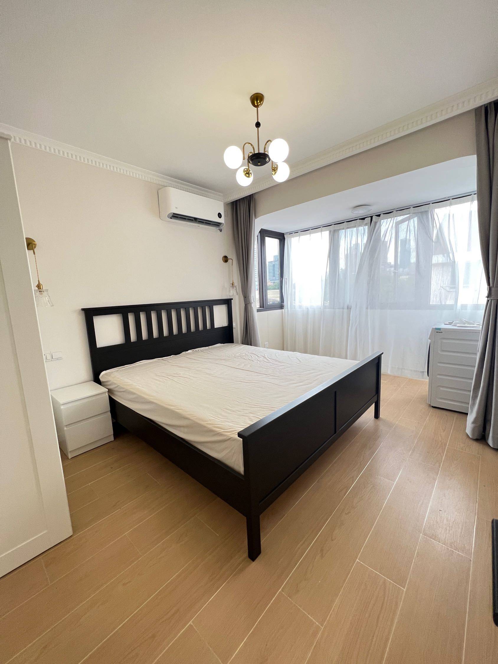 Shanghai-Jing‘An-Cozy Home,Clean&Comfy,No Gender Limit,Hustle & Bustle,“Friends”,Chilled,LGBTQ Friendly,Pet Friendly
