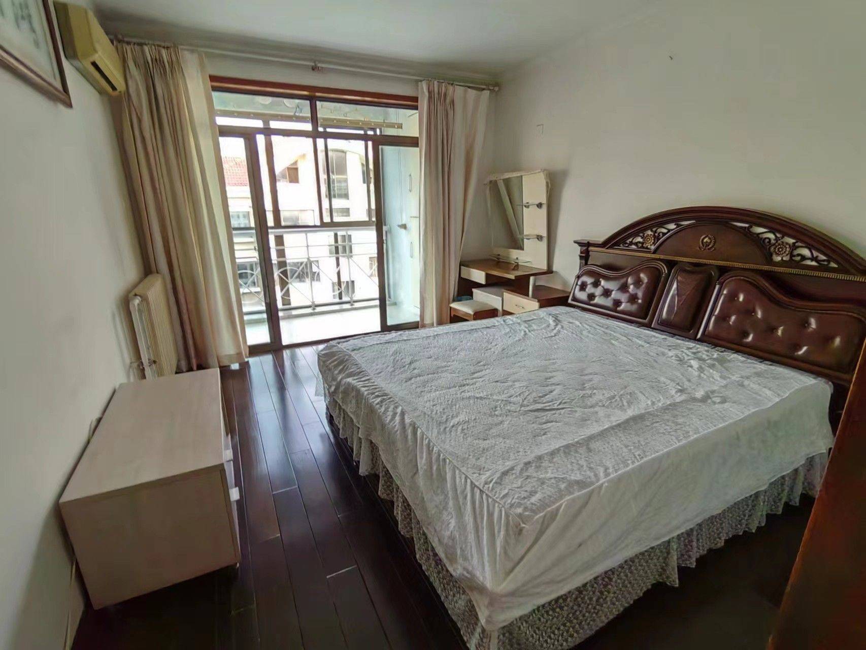 Qingdao-Shinan-Cozy Home,No Gender Limit,Hustle & Bustle,Chilled