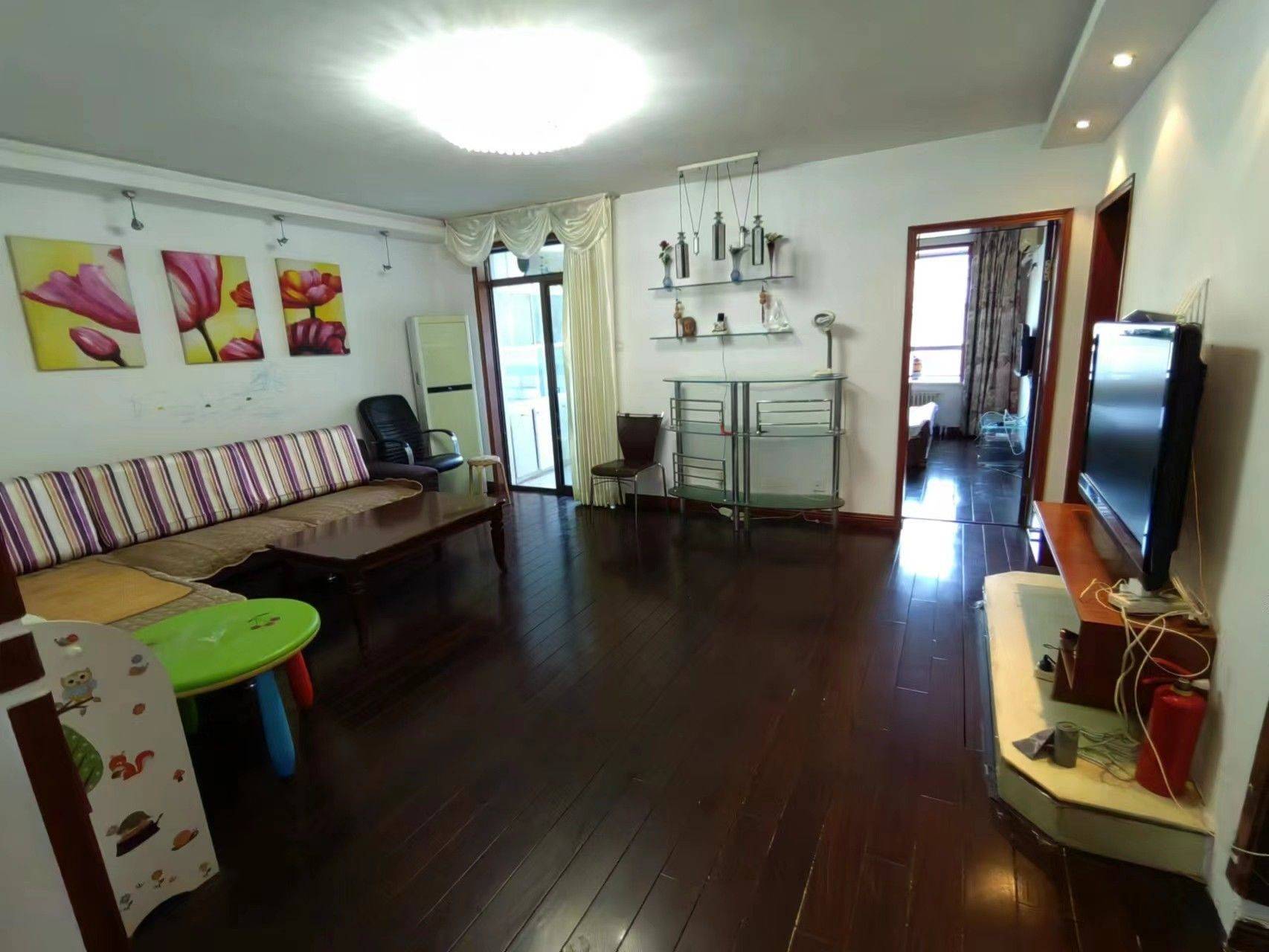 Qingdao-Shinan-Cozy Home,No Gender Limit,Hustle & Bustle,Chilled