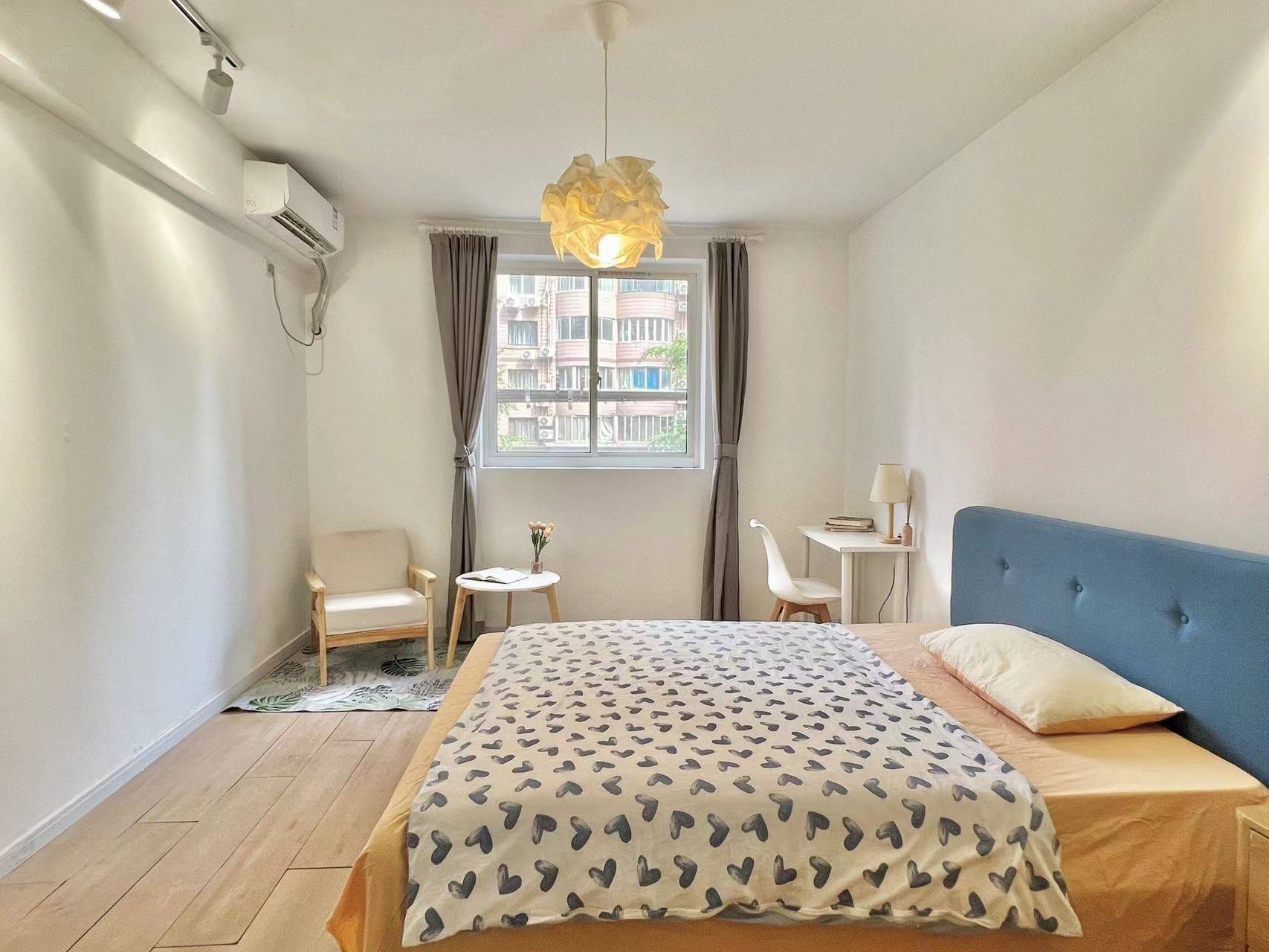 Shanghai-Jing‘An-Cozy Home,Clean&Comfy,No Gender Limit,Hustle & Bustle,LGBTQ Friendly,Pet Friendly