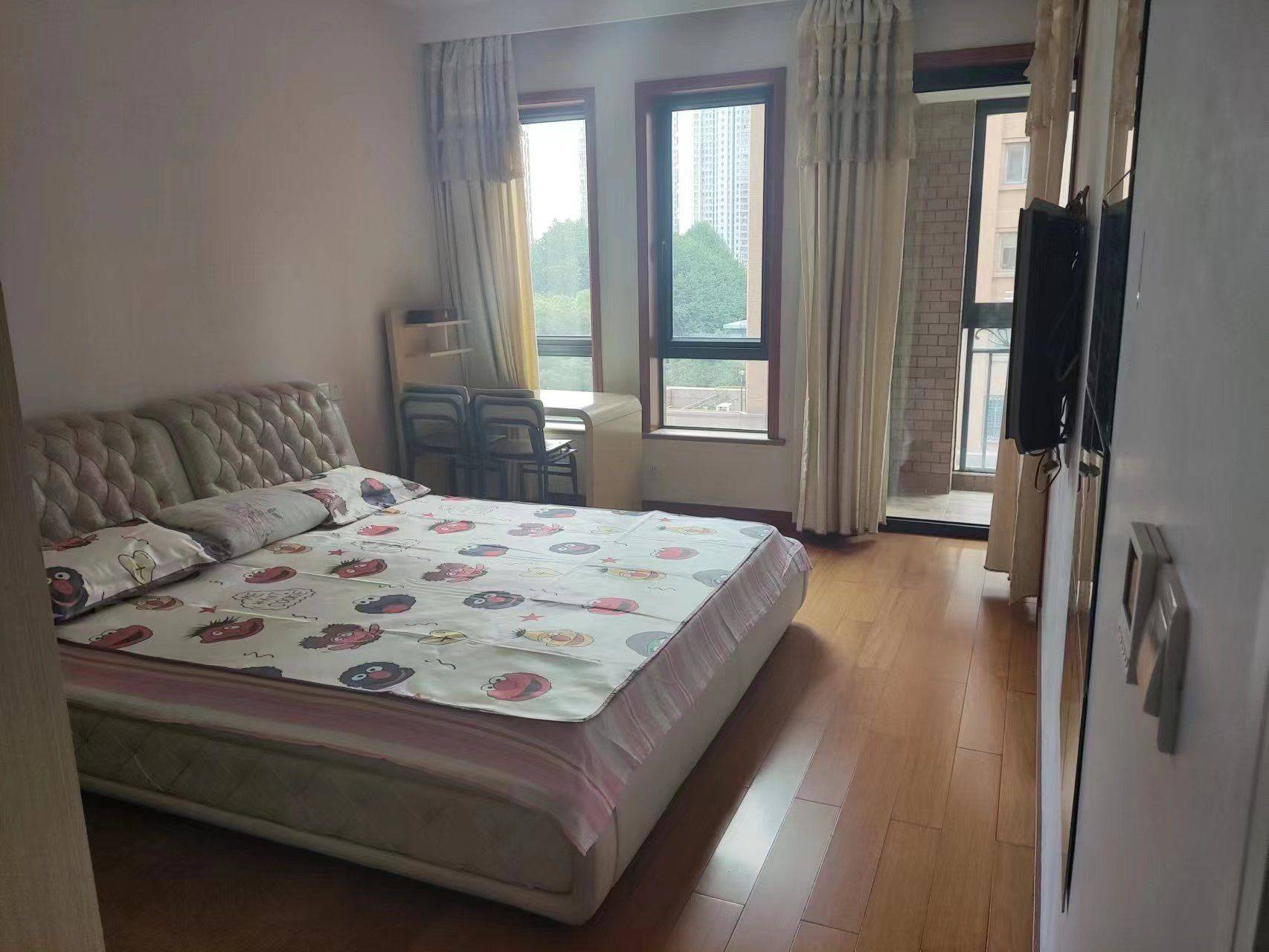 Ningbo-Yinzhou-Cozy Home,Clean&Comfy,No Gender Limit,Hustle & Bustle,“Friends”,Chilled