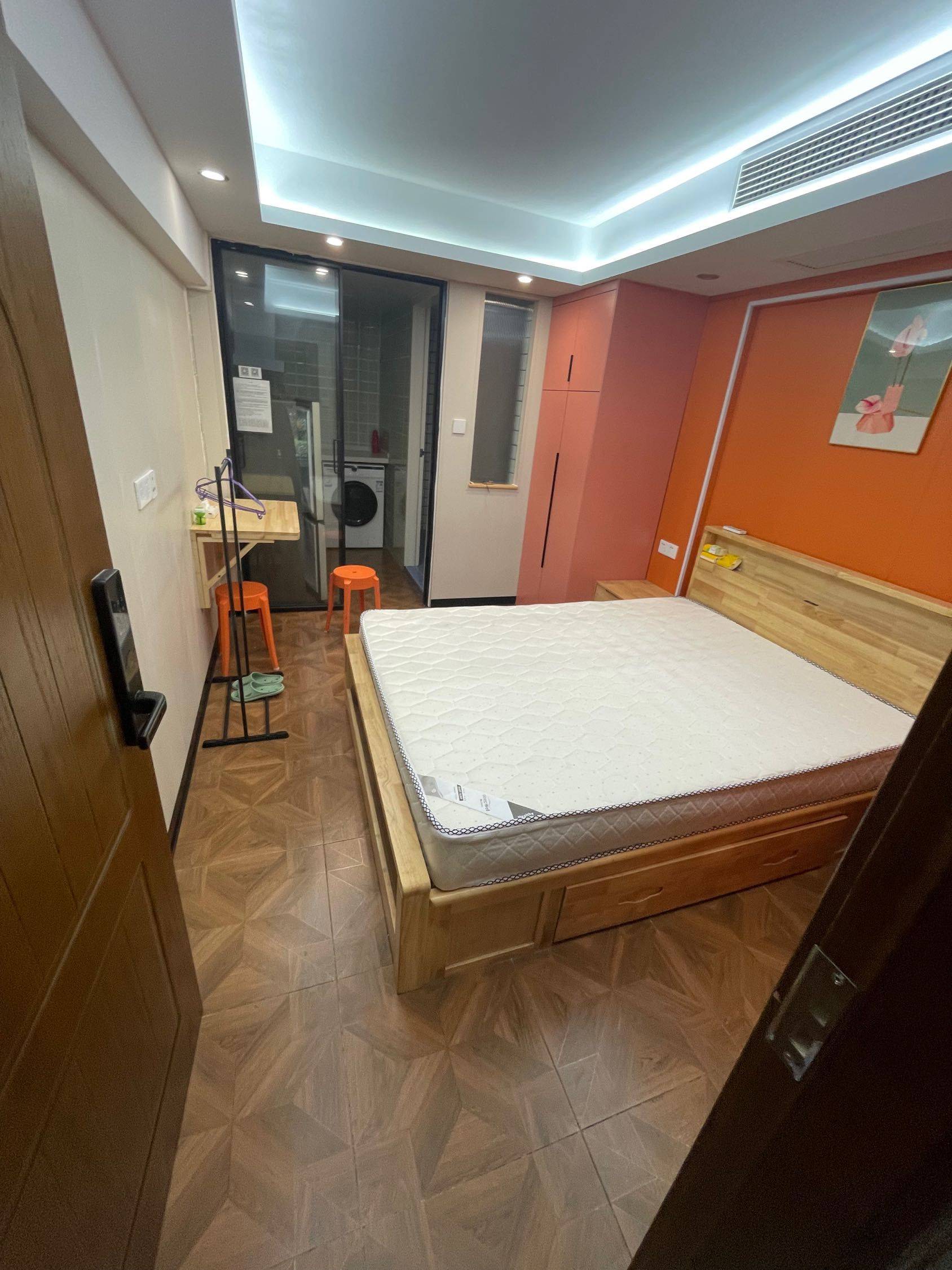 Ningbo-Yinzhou-Cozy Home,Clean&Comfy,No Gender Limit,Hustle & Bustle,“Friends”,Chilled,LGBTQ Friendly,Pet Friendly