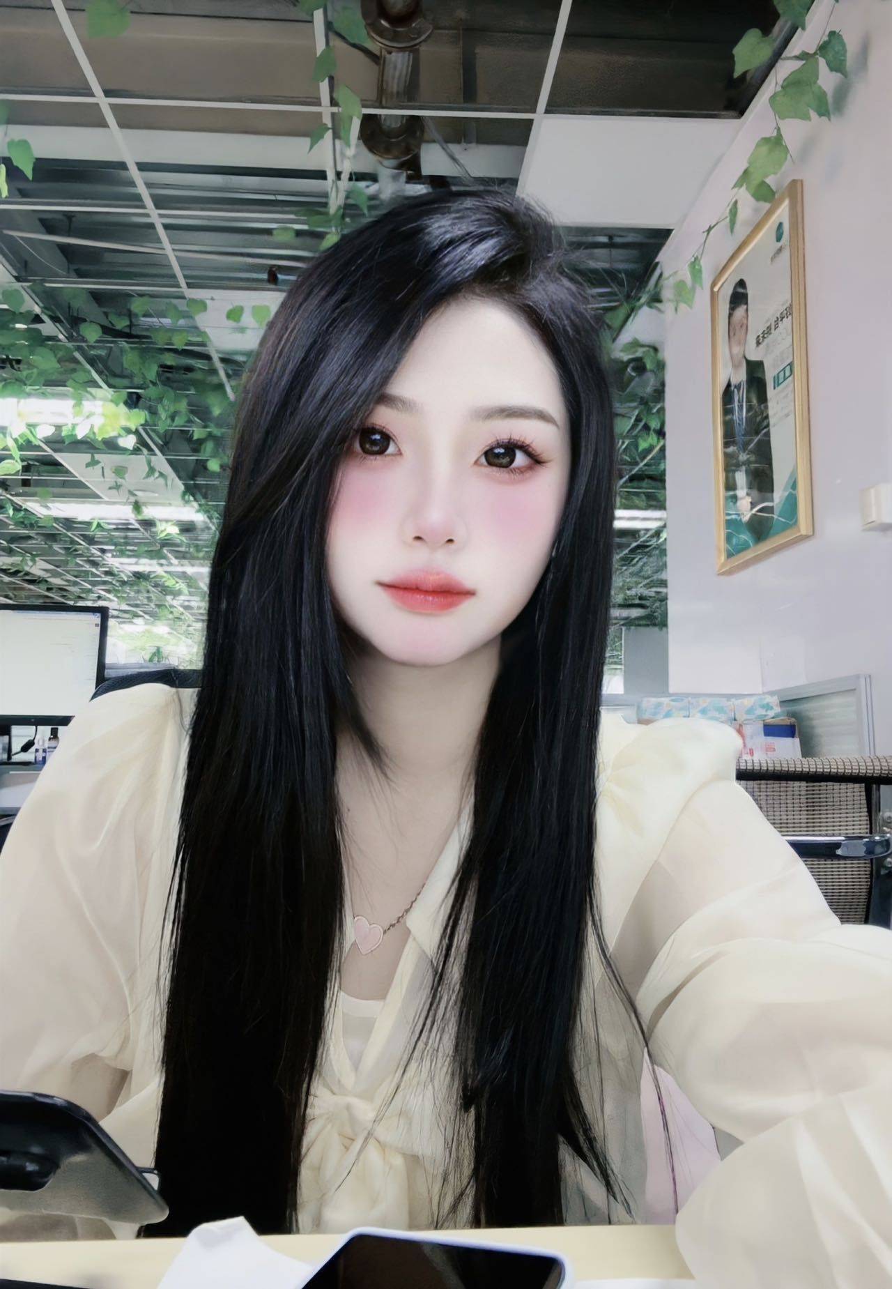 秦爱德