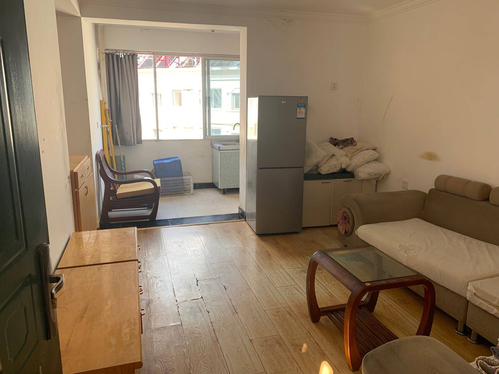 Kunming-Panlong-23RMB/Night,宽带免费,无中介费,地铁口旁,市中心,押一付一,💃,拎包入住,不是中介,房东直租