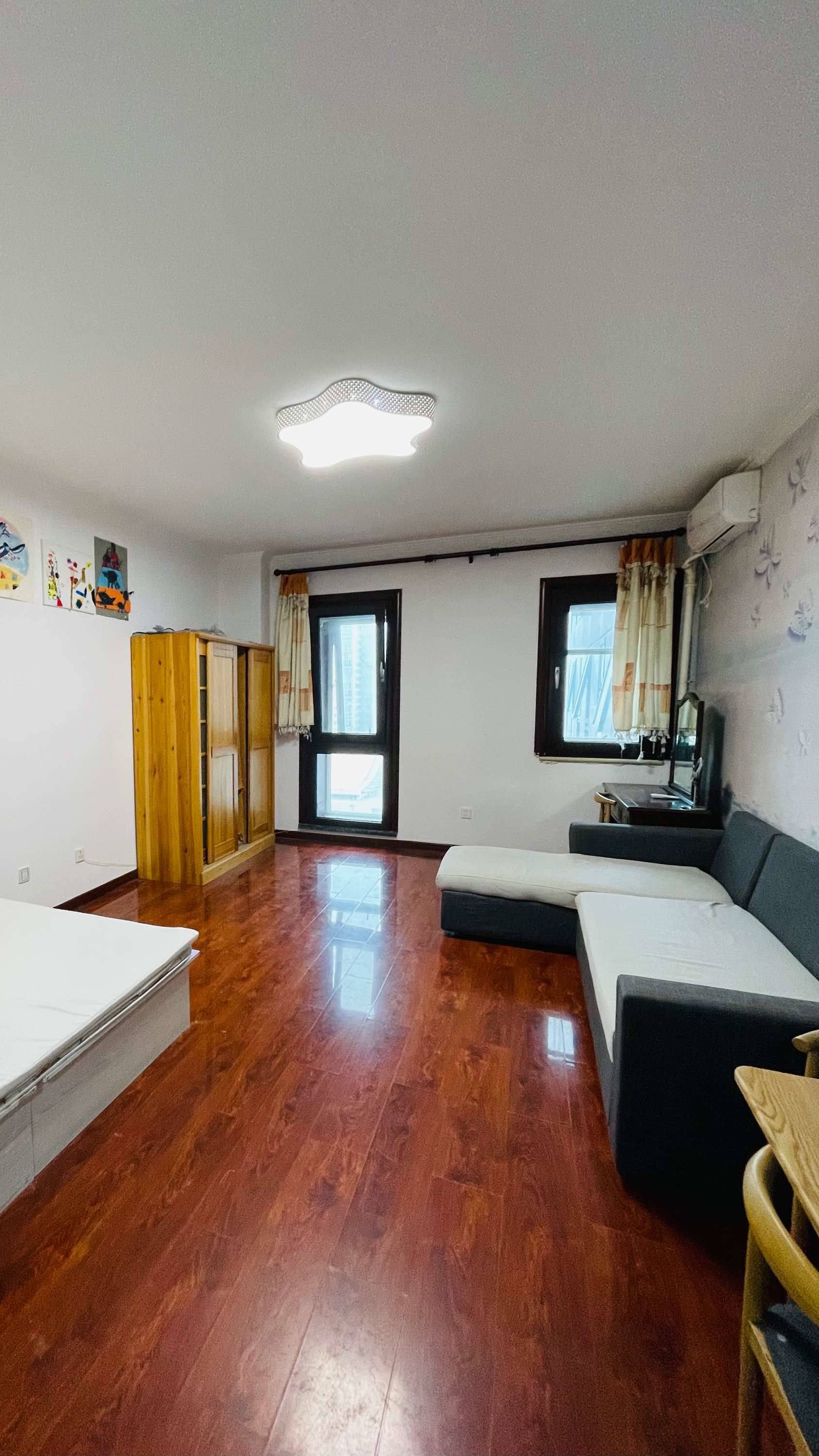 Beijing-Xicheng-Private balcony,Shared apartment,Sublet