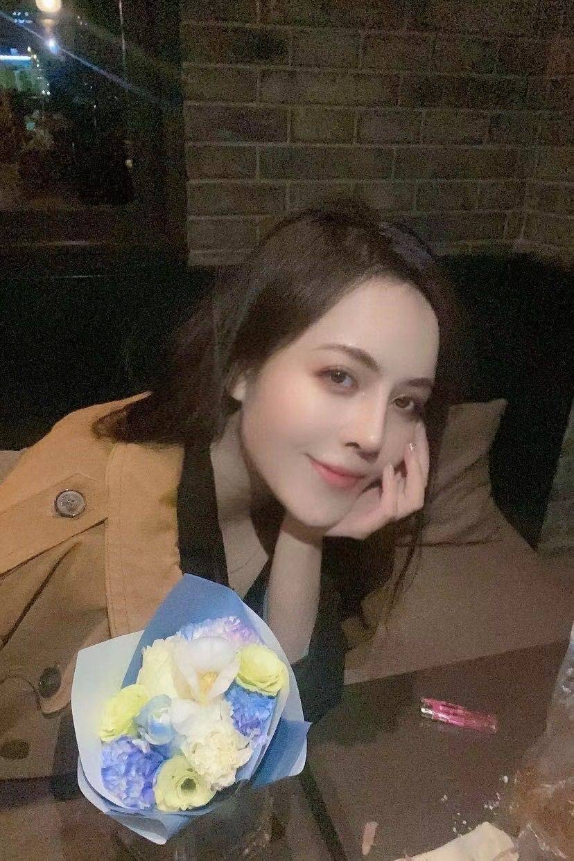 陆女士，