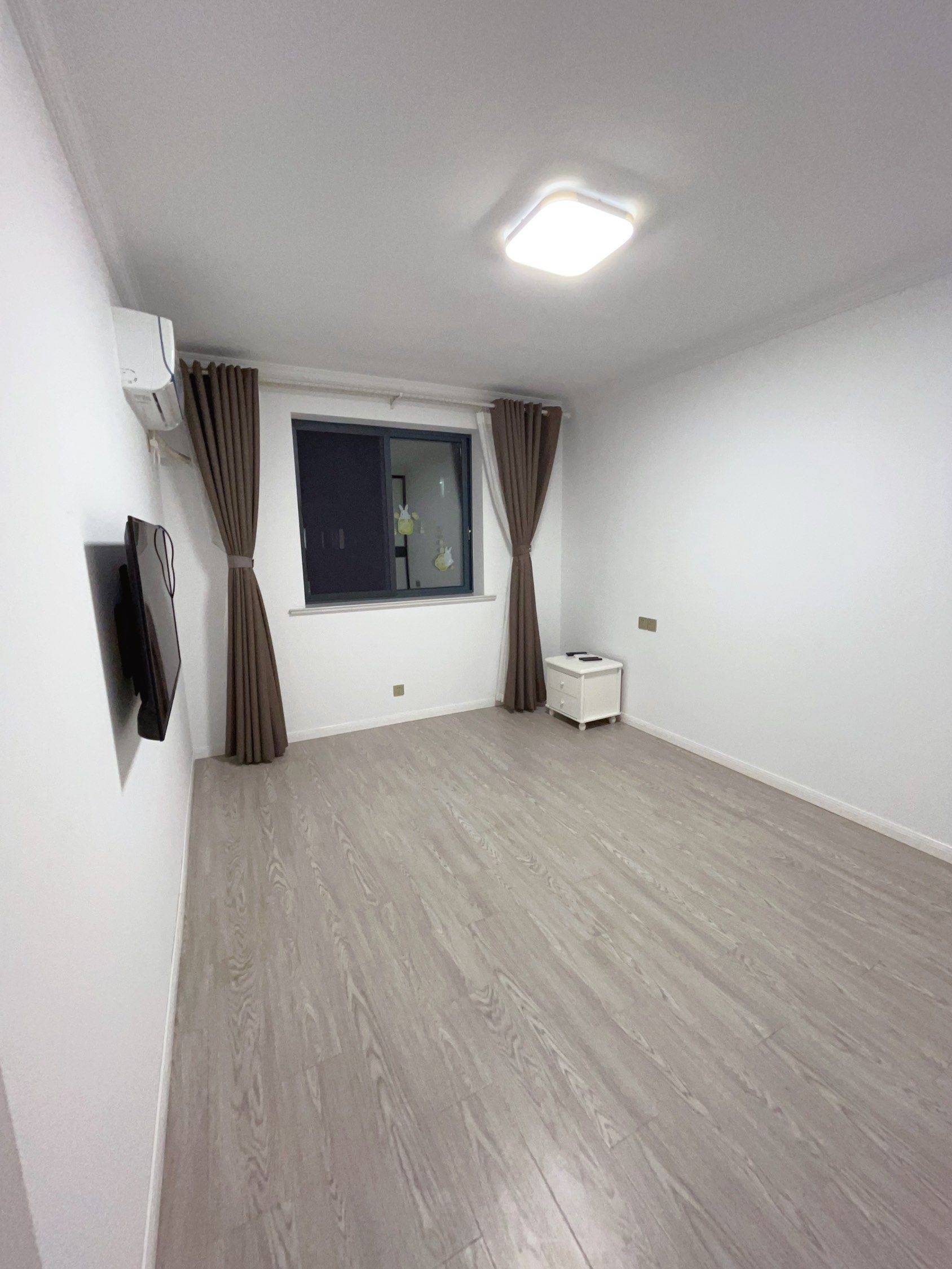 Shanghai-Minhang-Cozy Home,No Gender Limit,Hustle & Bustle