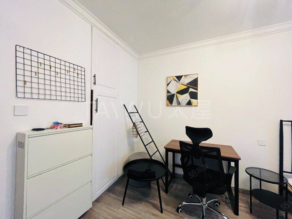 Shanghai-Changning-Cozy Home,Clean&Comfy,No Gender Limit,Hustle & Bustle,“Friends”,Chilled,LGBTQ Friendly