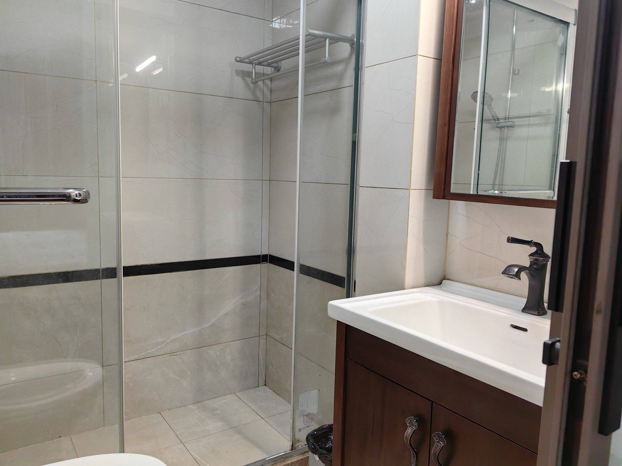 Shanghai-Songjiang-Cozy Home,Hustle & Bustle,“Friends”,Chilled