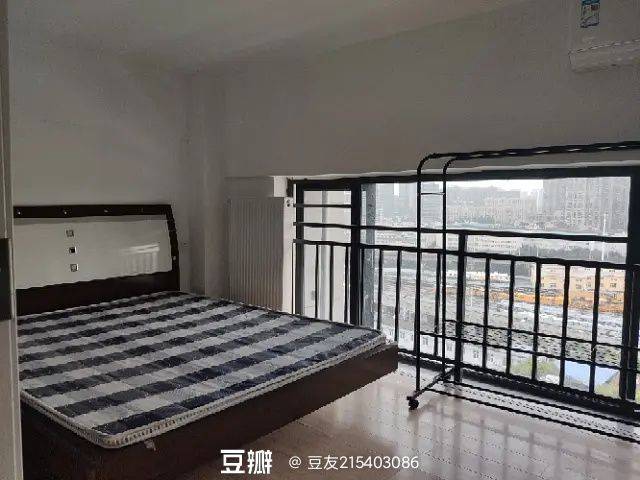 Wuhan-Jiang'an-Cozy Home,Clean&Comfy,No Gender Limit,Hustle & Bustle,“Friends”,Chilled,LGBTQ Friendly,Pet Friendly