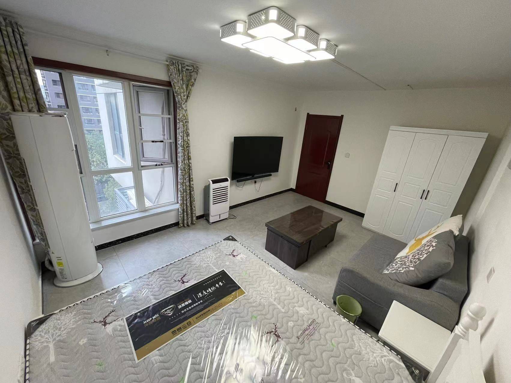 Zhengzhou-Erqi-Cozy Home,Clean&Comfy,No Gender Limit,Hustle & Bustle,“Friends”,Chilled,LGBTQ Friendly,Pet Friendly