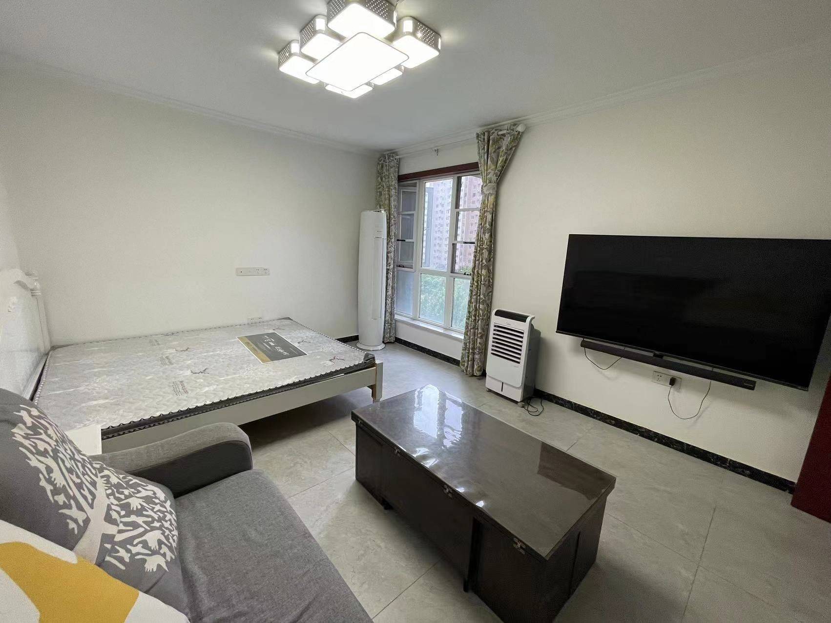Zhengzhou-Erqi-Cozy Home,Clean&Comfy,No Gender Limit,Hustle & Bustle,“Friends”,Chilled,LGBTQ Friendly,Pet Friendly