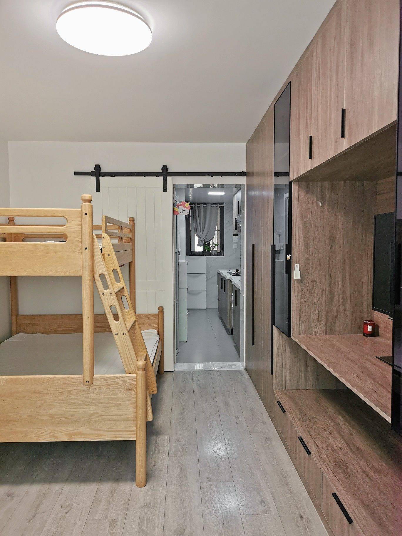 上海-靜安-溫馨小窩,乾淨治愈,不限性別,市井煙火氣,老友記,慢時光,LGBTQ友好,寵物友好