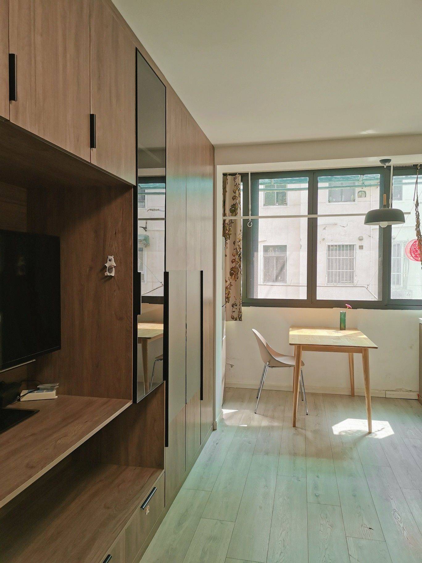 上海-靜安-溫馨小窩,乾淨治愈,不限性別,市井煙火氣,老友記,慢時光,LGBTQ友好,寵物友好