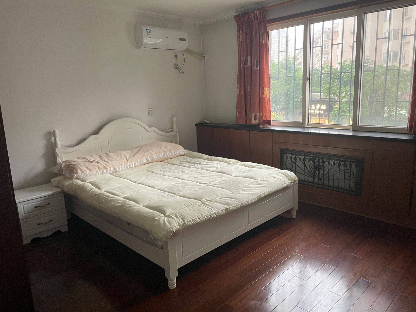Qingdao-Shinan-Cozy Home,No Gender Limit,Hustle & Bustle,Chilled
