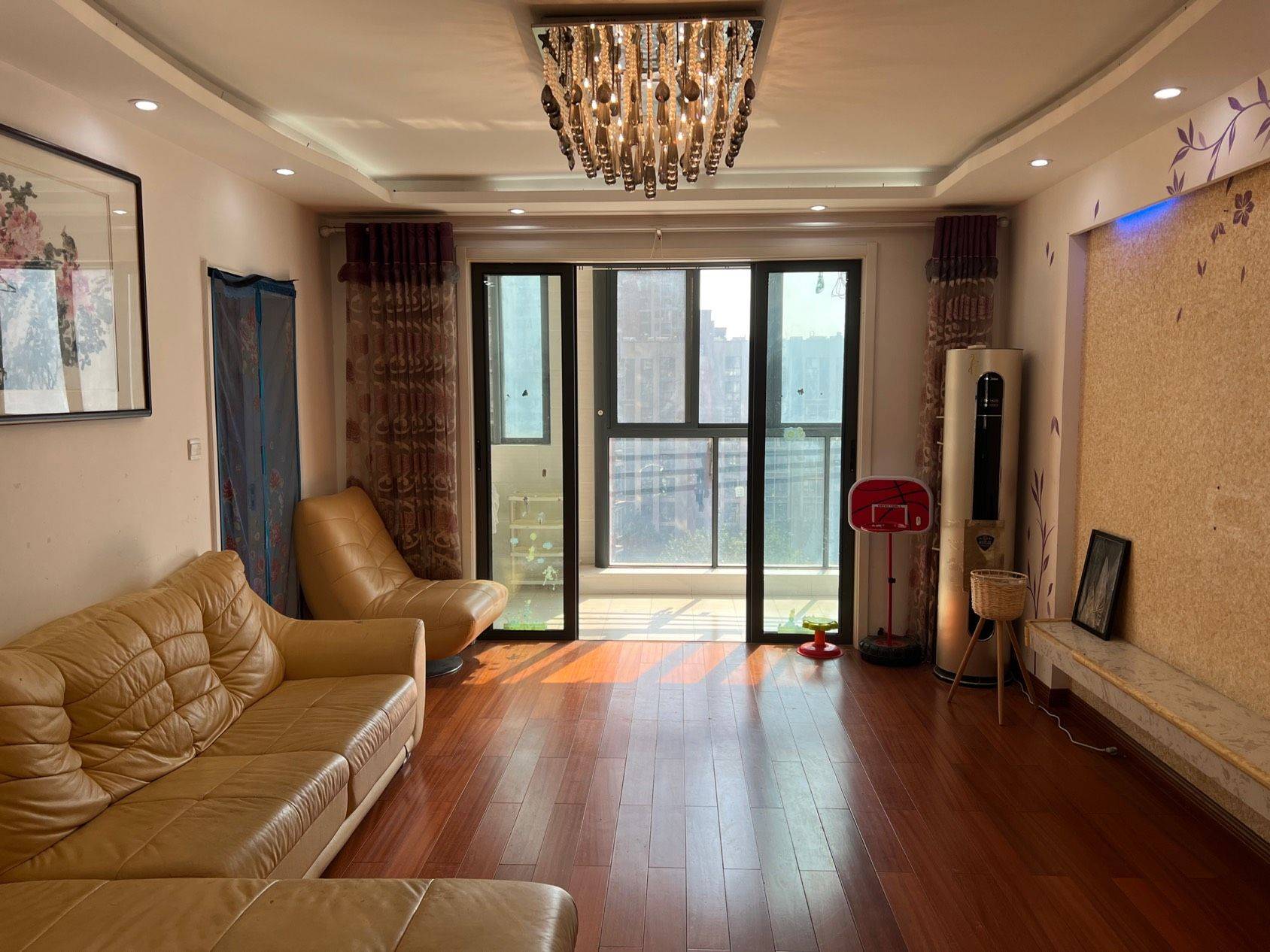 Suzhou-Wuzhong-Cozy Home,Clean&Comfy,No Gender Limit,Hustle & Bustle,“Friends”,Chilled