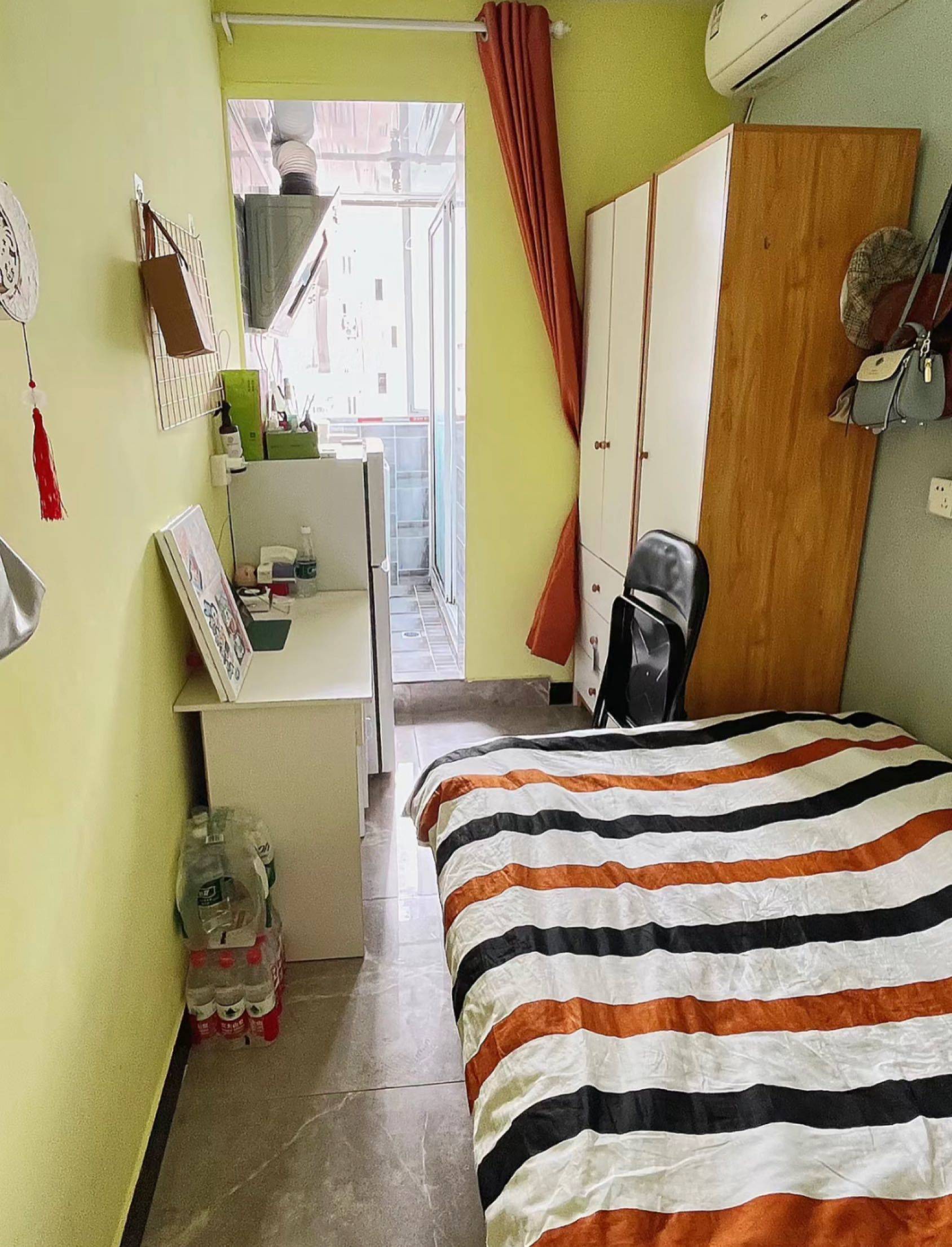 Shanghai-Pudong-Cozy Home,Clean&Comfy,No Gender Limit,Hustle & Bustle,“Friends”,Chilled,LGBTQ Friendly,Pet Friendly