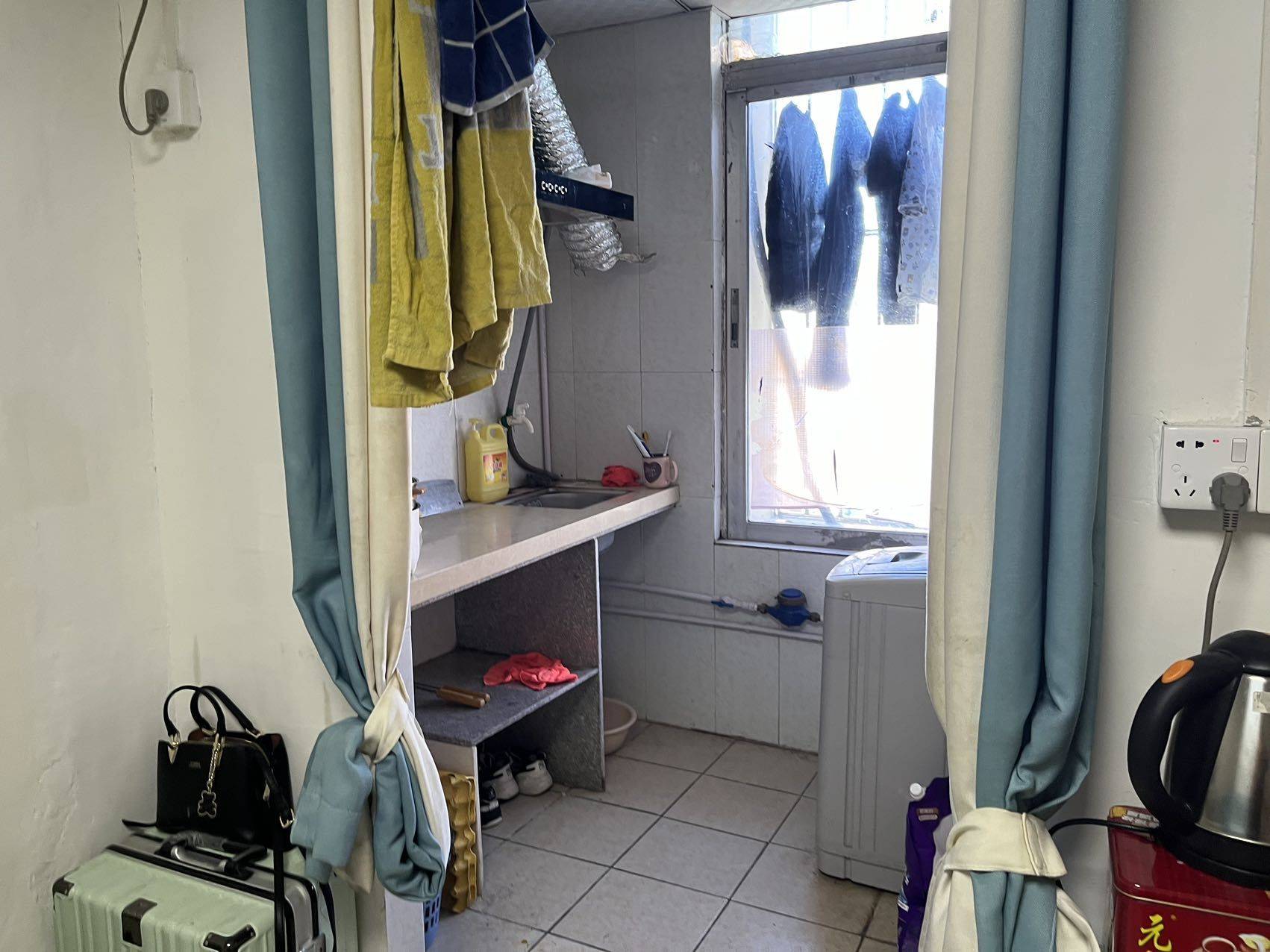 Shenzhen-Longgang-Cozy Home,Clean&Comfy,No Gender Limit,Hustle & Bustle,“Friends”,Chilled,LGBTQ Friendly,Pet Friendly