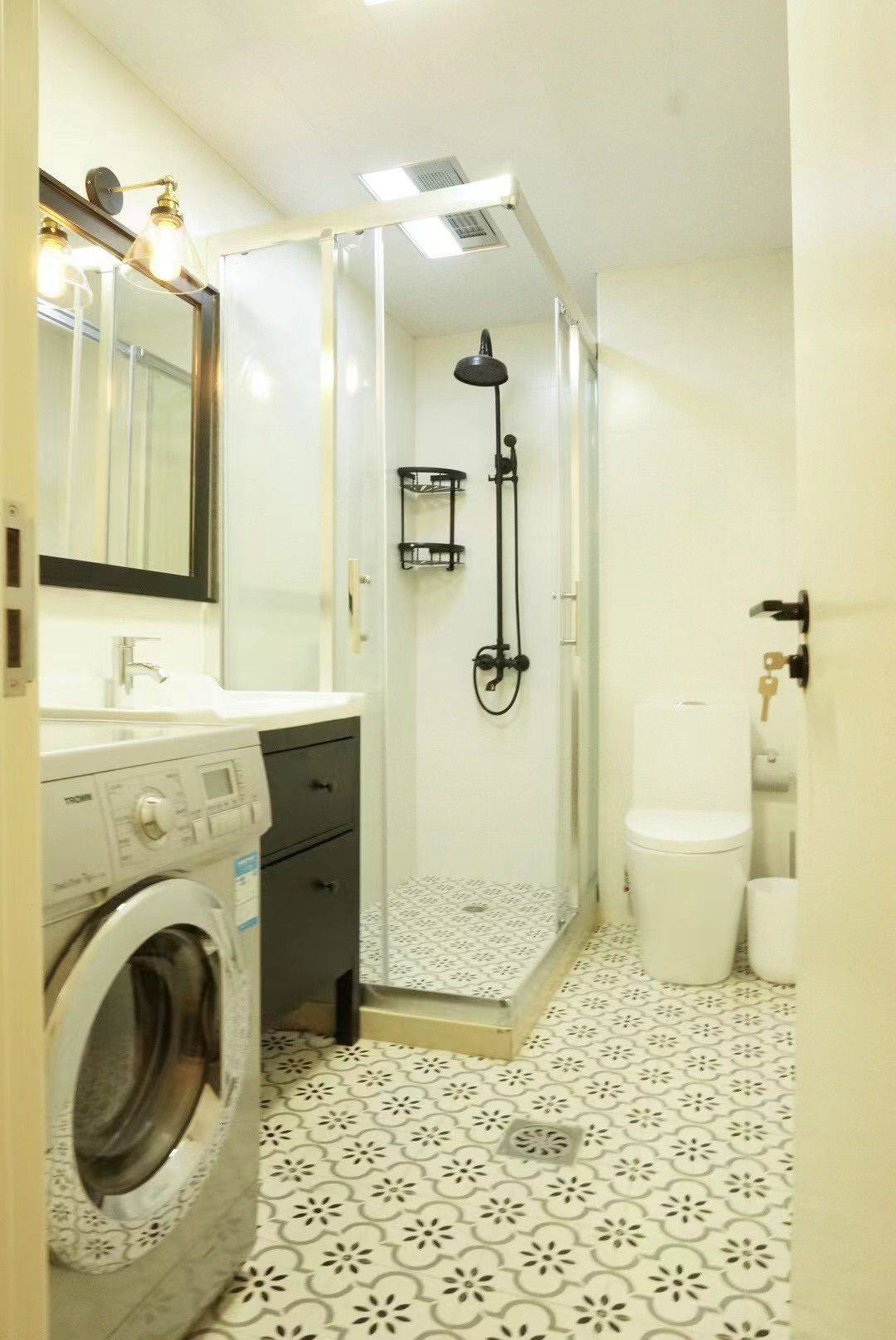 上海-長寧-江桥万达广场,岚皋路,拼多多,金运路地铁站,曹杨路,长寿路,金虹桥中心,凌空soho,江苏路,可办理居住证,西郊百联,虹桥机场,金沙江西路,徐家汇,建滔广场,漕河泾开发区,携程,镇坪路,大融城,淞虹路地铁站,金沙江路,娄山关,虹桥火车站,静安寺,人民广场,可外籍,荟聚广场,大渡河,漕宝路,嘉里中心,寵物友好,LGBTQ友好,溫馨小窩,乾淨治愈,不限性別,市井煙火氣,老友記,慢時光