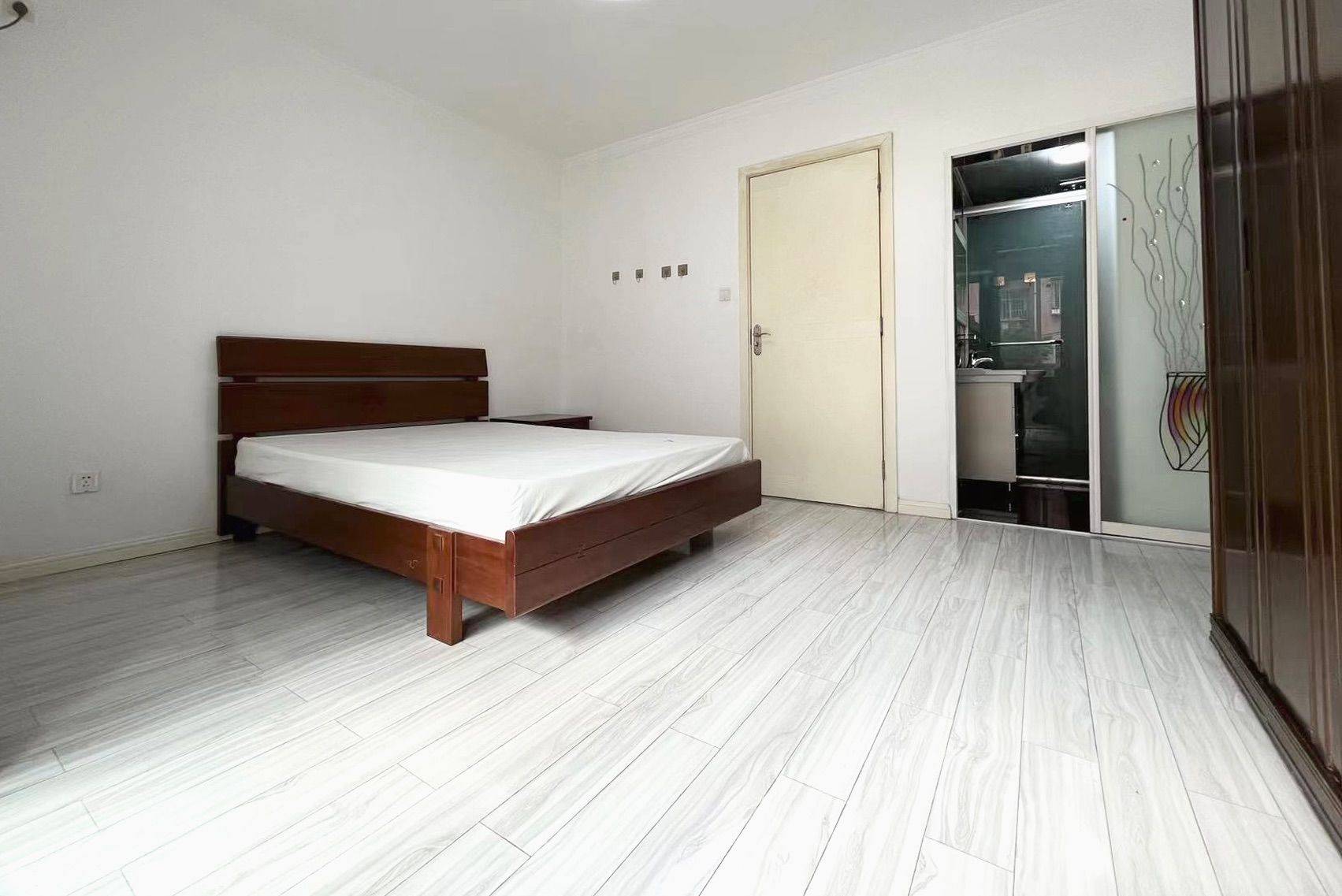 Shanghai-Baoshan-Cozy Home,Clean&Comfy,No Gender Limit,Hustle & Bustle,“Friends”,Chilled,LGBTQ Friendly