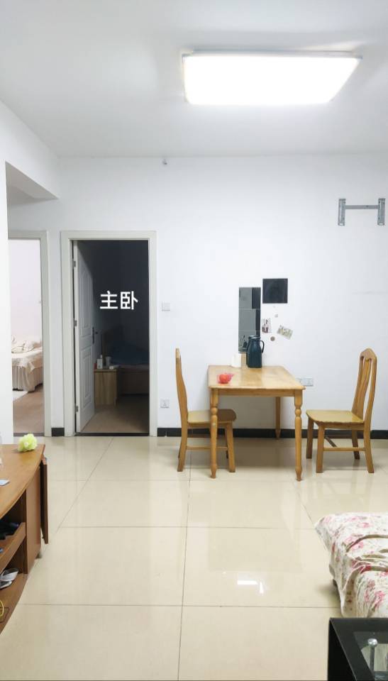 Wuhan-Hongshan-Cozy Home,Clean&Comfy,No Gender Limit,Hustle & Bustle,“Friends”,Chilled,Pet Friendly