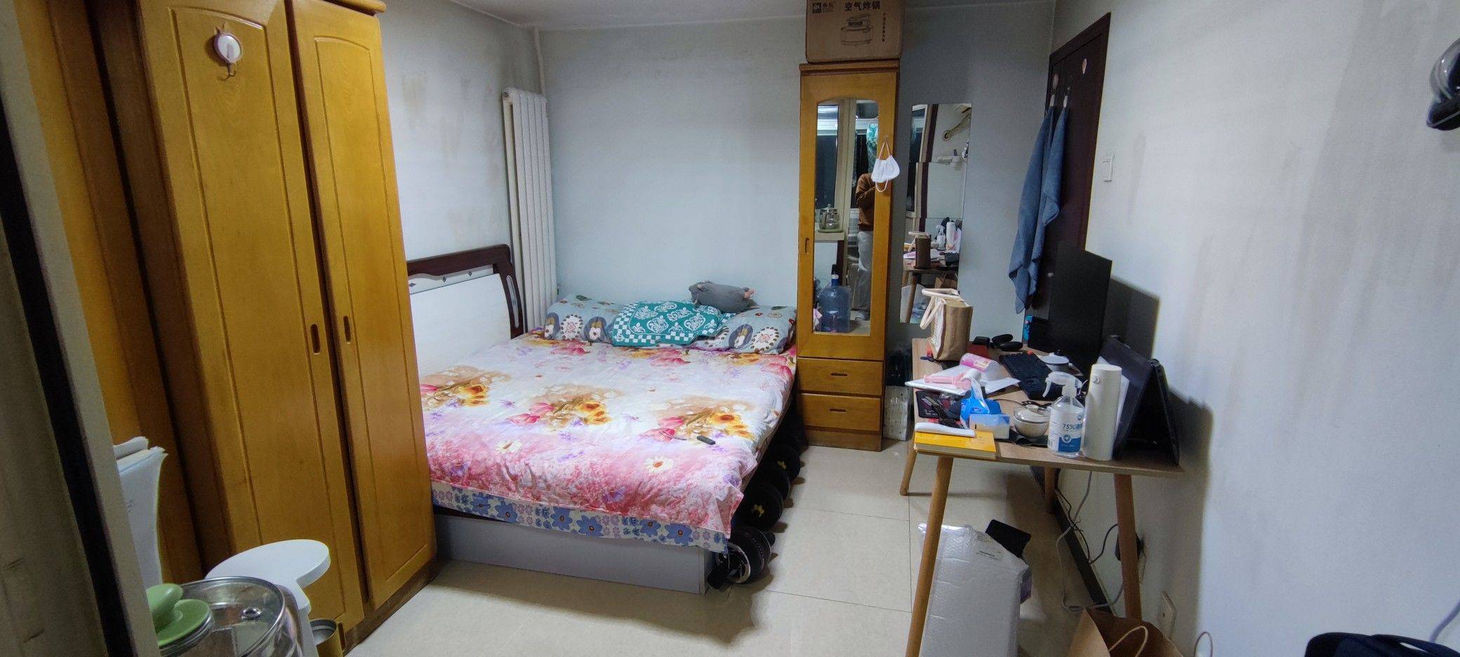 Beijing-Haidian-Clean&Comfy,No Gender Limit,Hustle & Bustle