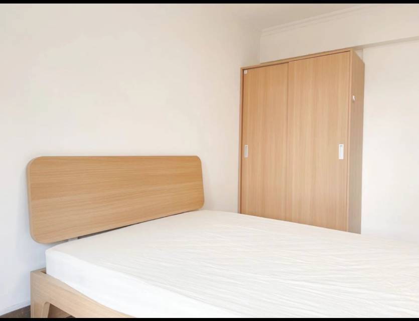 Shanghai-Huangpu-Clean&Comfy