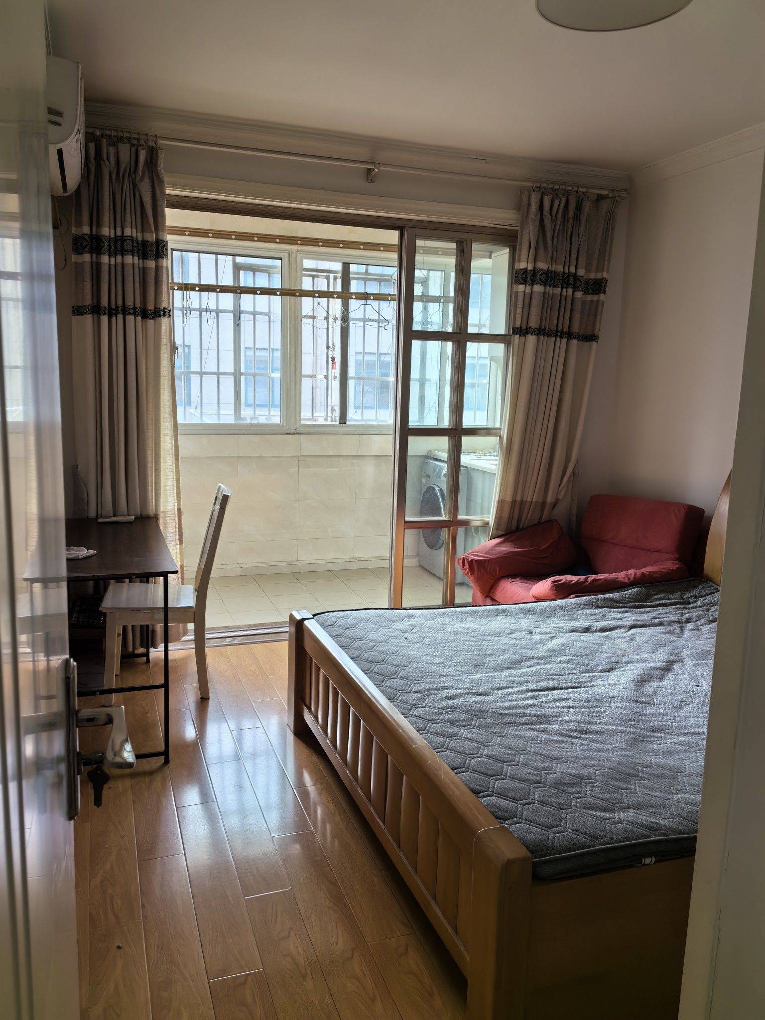Shanghai-Minhang-Cozy Home,Clean&Comfy,No Gender Limit,Hustle & Bustle