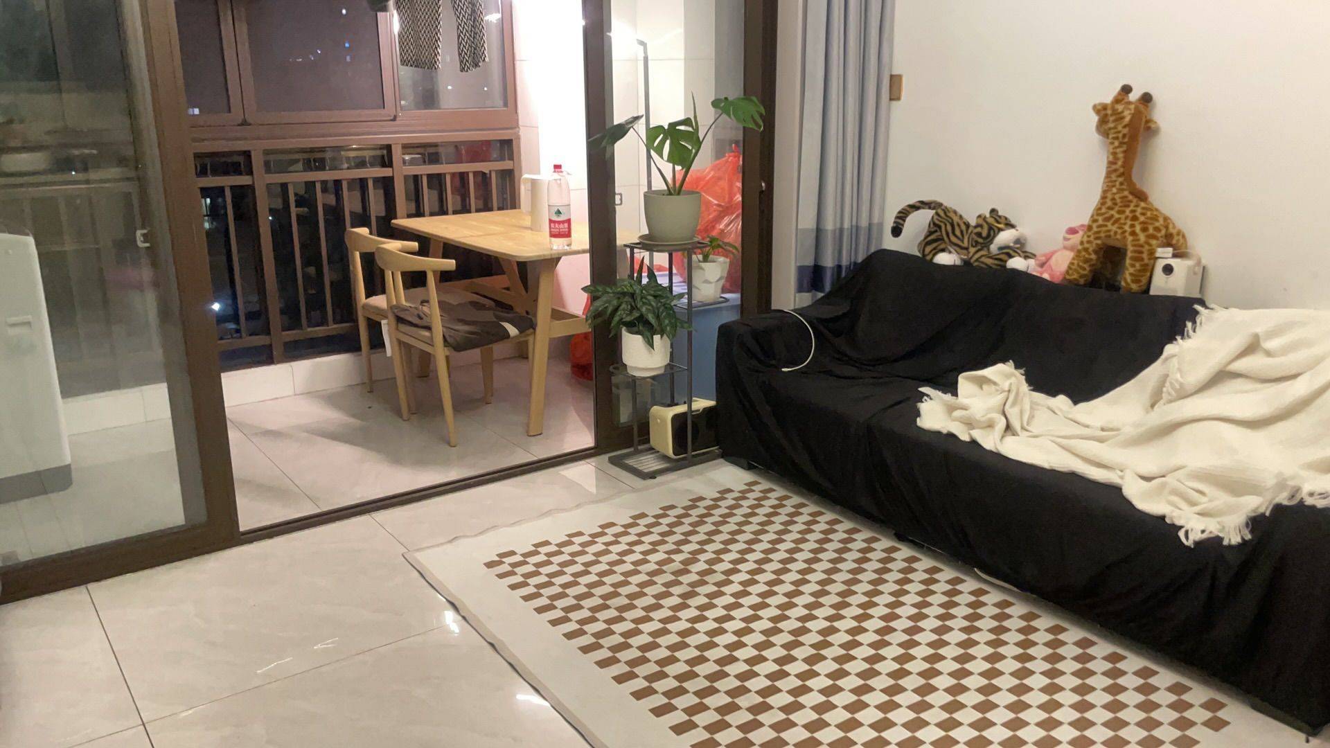 Hangzhou-Linping-Cozy Home,Clean&Comfy,No Gender Limit,Hustle & Bustle,“Friends”,Chilled,LGBTQ Friendly,Pet Friendly
