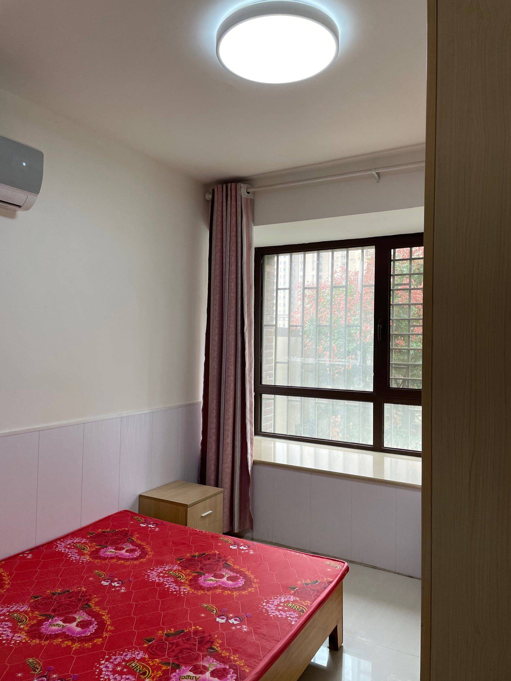 Zhengzhou-Zhongyuan-Cozy Home,Clean&Comfy,No Gender Limit,Hustle & Bustle,“Friends”,Chilled,LGBTQ Friendly,Pet Friendly