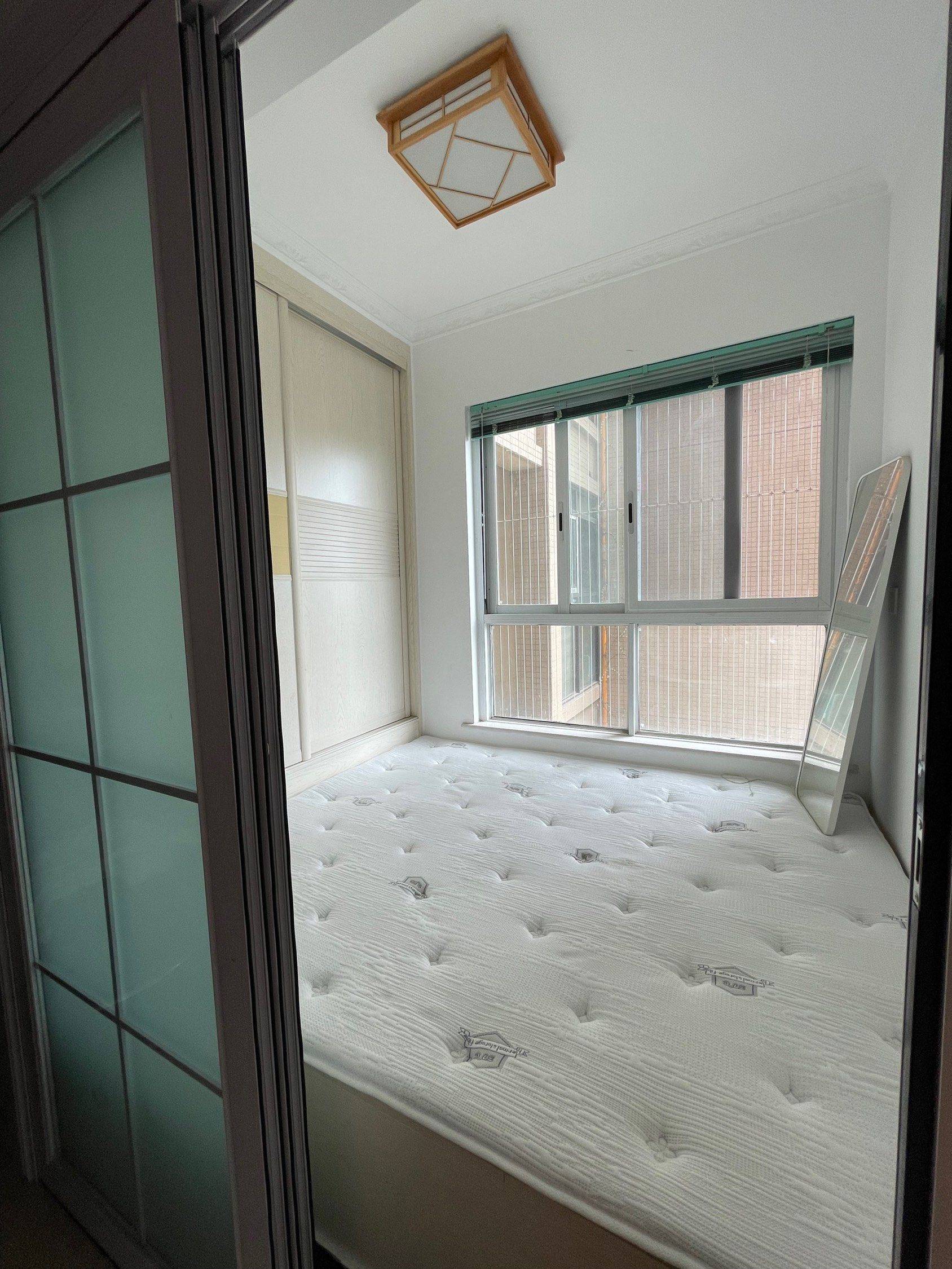 新都 大丰街道诚信路199号绿地城