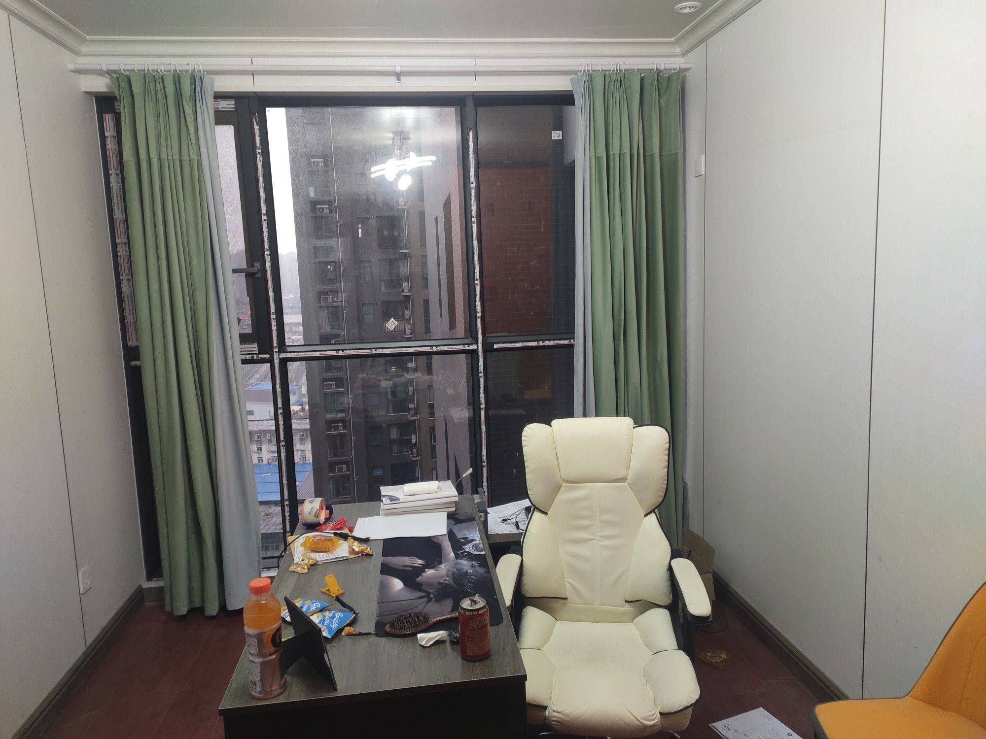 Hongshan 铁机新居