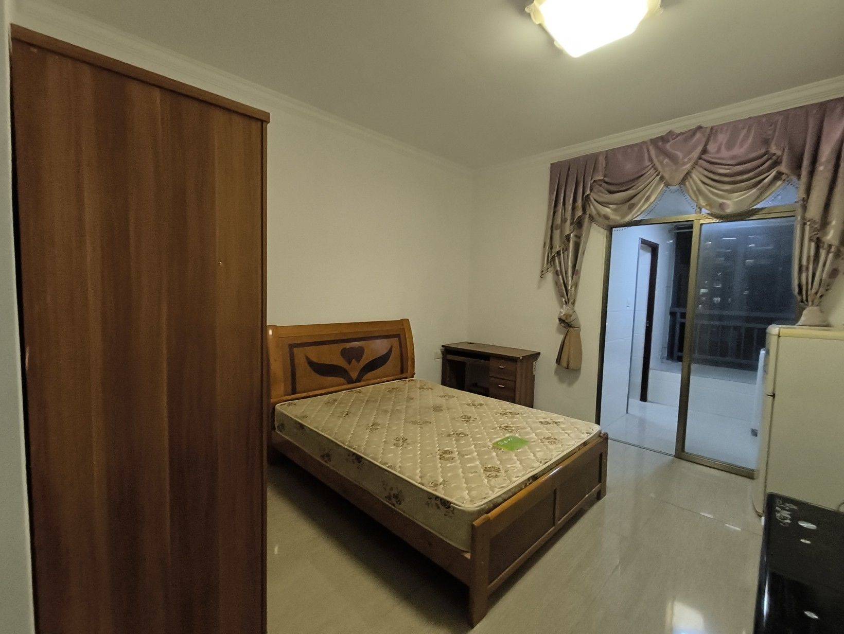 Dongguan-Shipai-Cozy Home,Clean&Comfy,No Gender Limit,Chilled,Pet Friendly