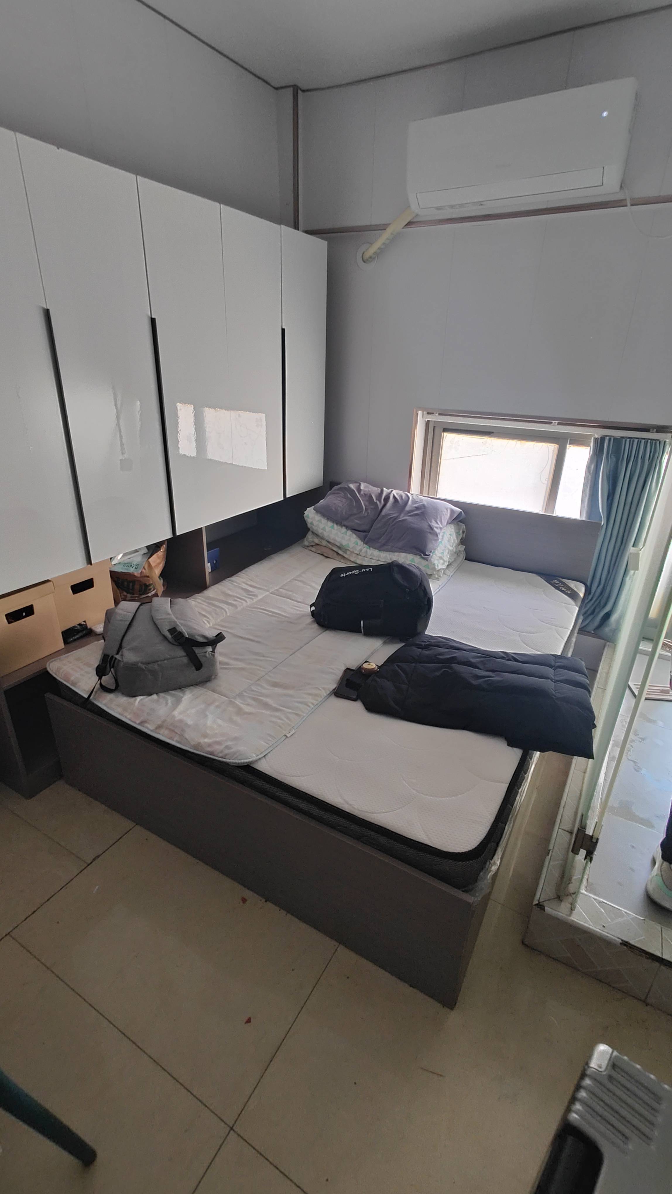 Shanghai-Pudong-公用水电气免费,地铁近,冬暖夏凉,单独洗衣机,Cozy Home,Clean&Comfy,No Gender Limit,Chilled