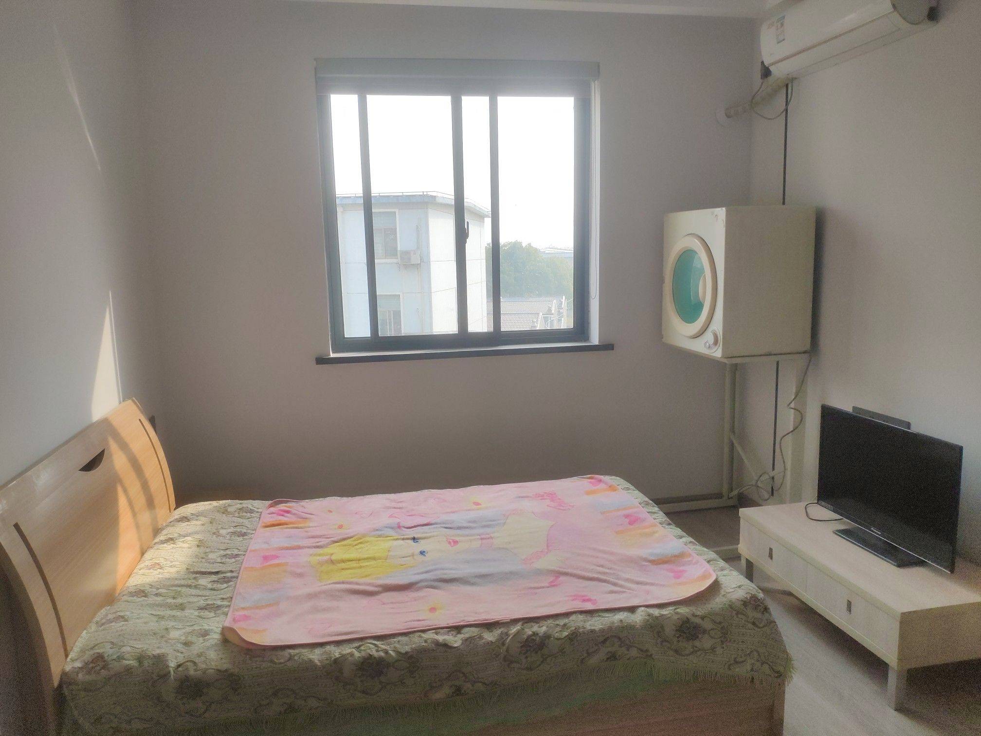 Shanghai-Minhang-Cozy Home,Clean&Comfy,No Gender Limit,Hustle & Bustle,“Friends”,Chilled,LGBTQ Friendly,Pet Friendly