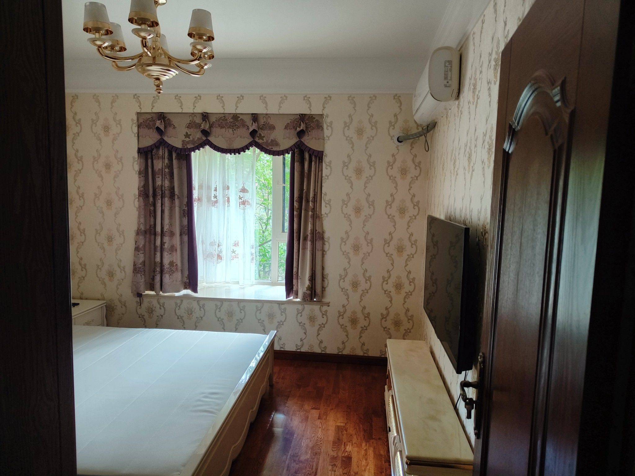 成都-龙泉驿-温馨小窝,不限性别