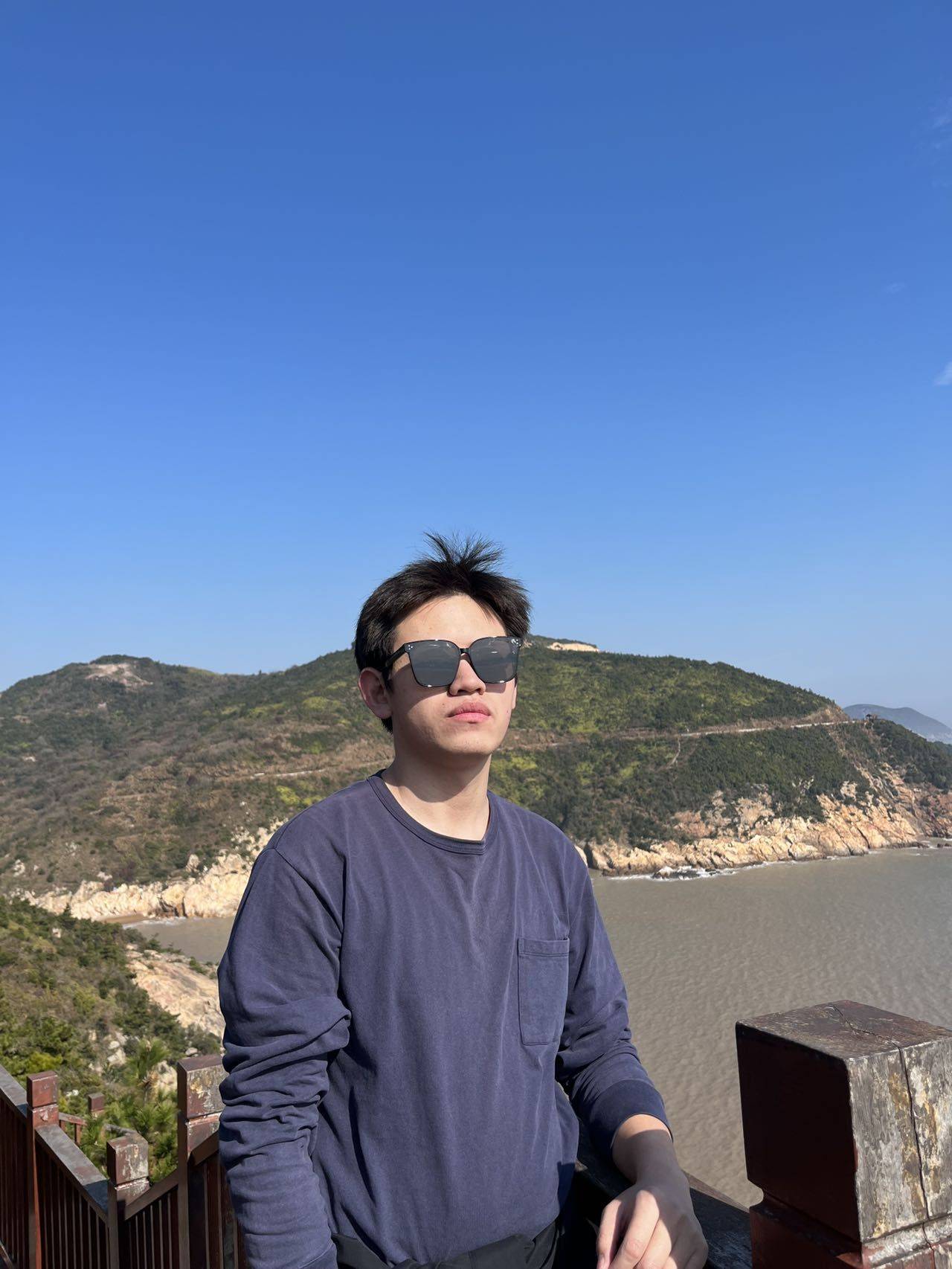 孙雷