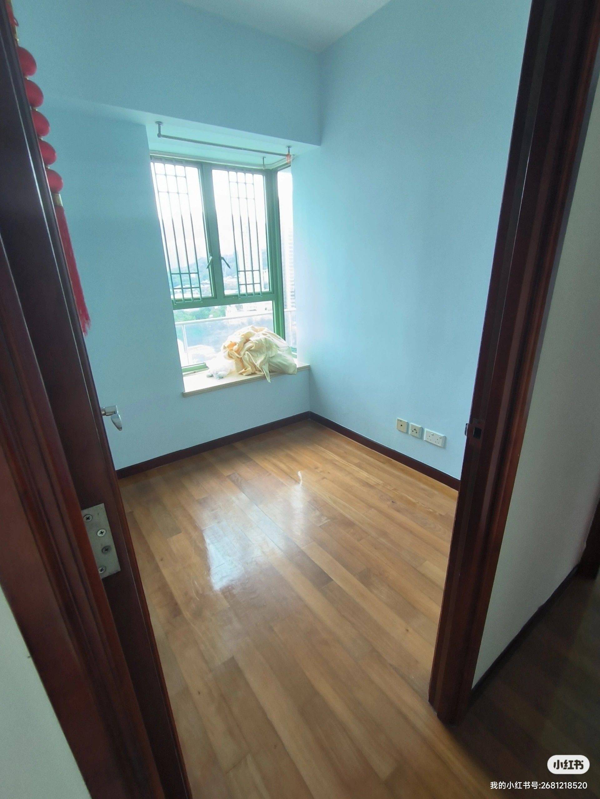 Hong Kong-Kowloon-Cozy Home