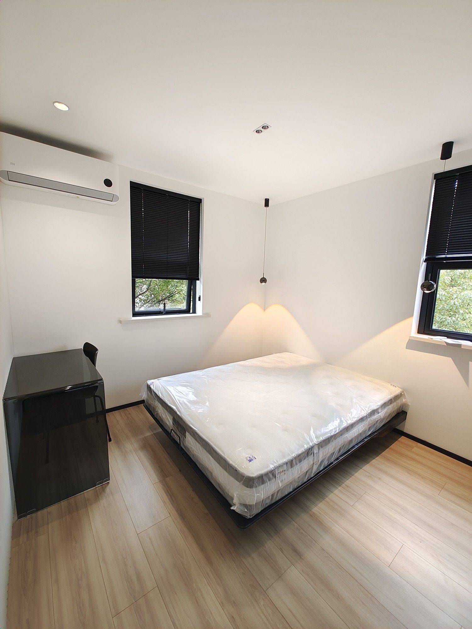 Shanghai-Xuhui-Cozy Home,Clean&Comfy,No Gender Limit,Hustle & Bustle,“Friends”,Chilled,LGBTQ Friendly,Pet Friendly