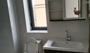 Beijing-Chaoyang-Own bathroom,Close to UIBE,Private bathroom,Shared Apartment,Replacement,Seeking Flatmate,LGBTQ Friendly,Long & Short Term
