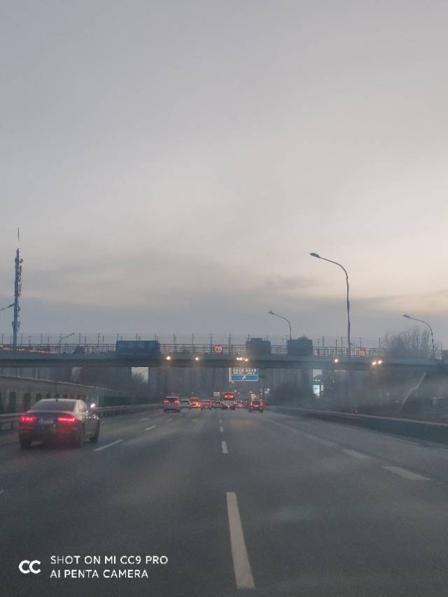 王先生