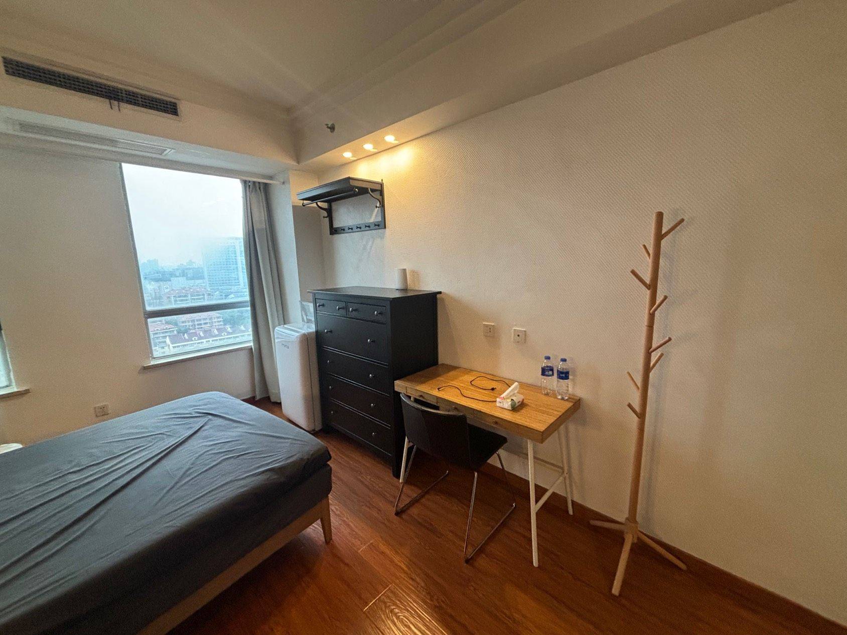 Shanghai-Yangpu-Cozy Home,Clean&Comfy,No Gender Limit,Hustle & Bustle,“Friends”,Chilled