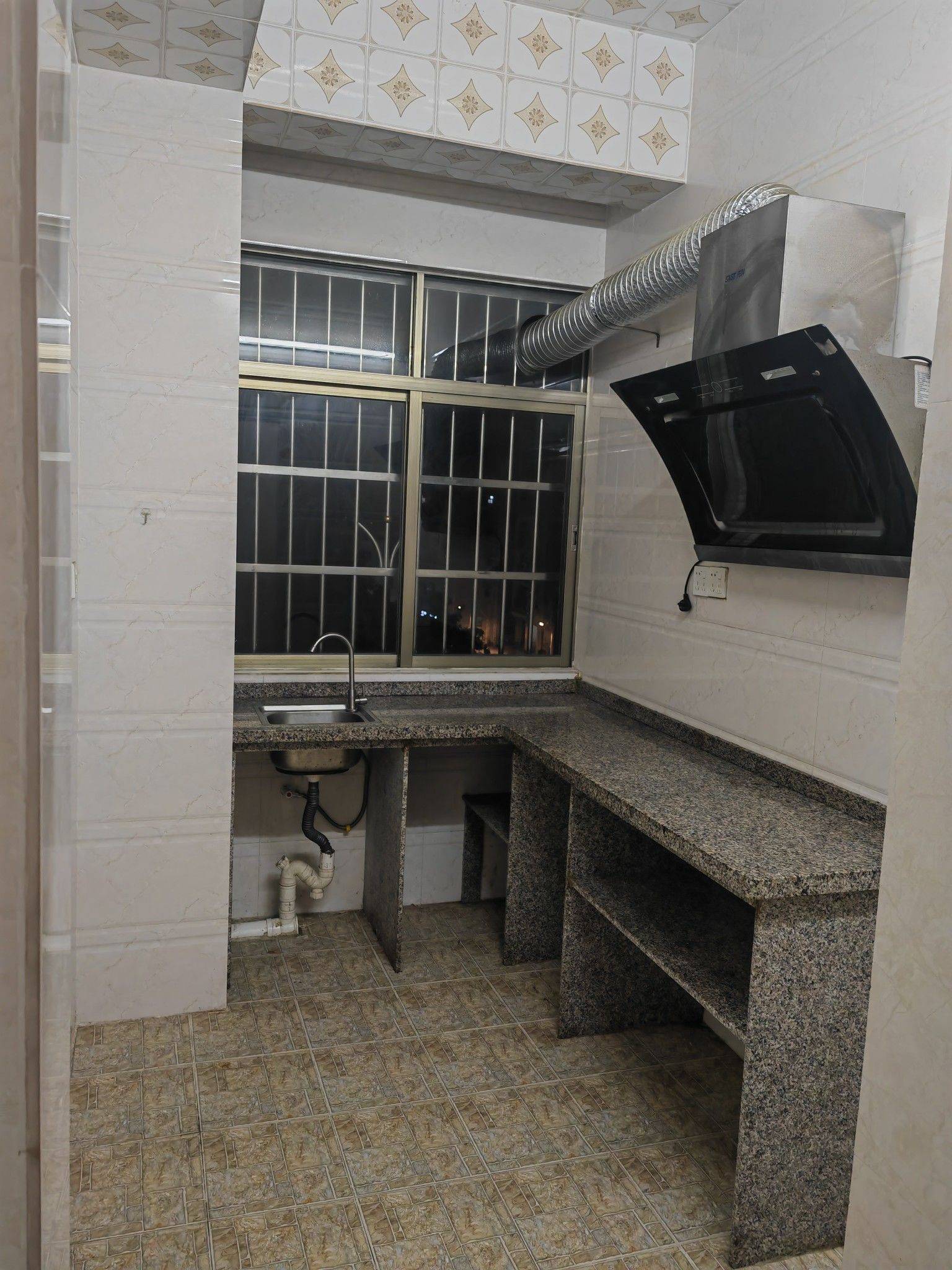 東莞 石碣 | 梁家村综合市场_4