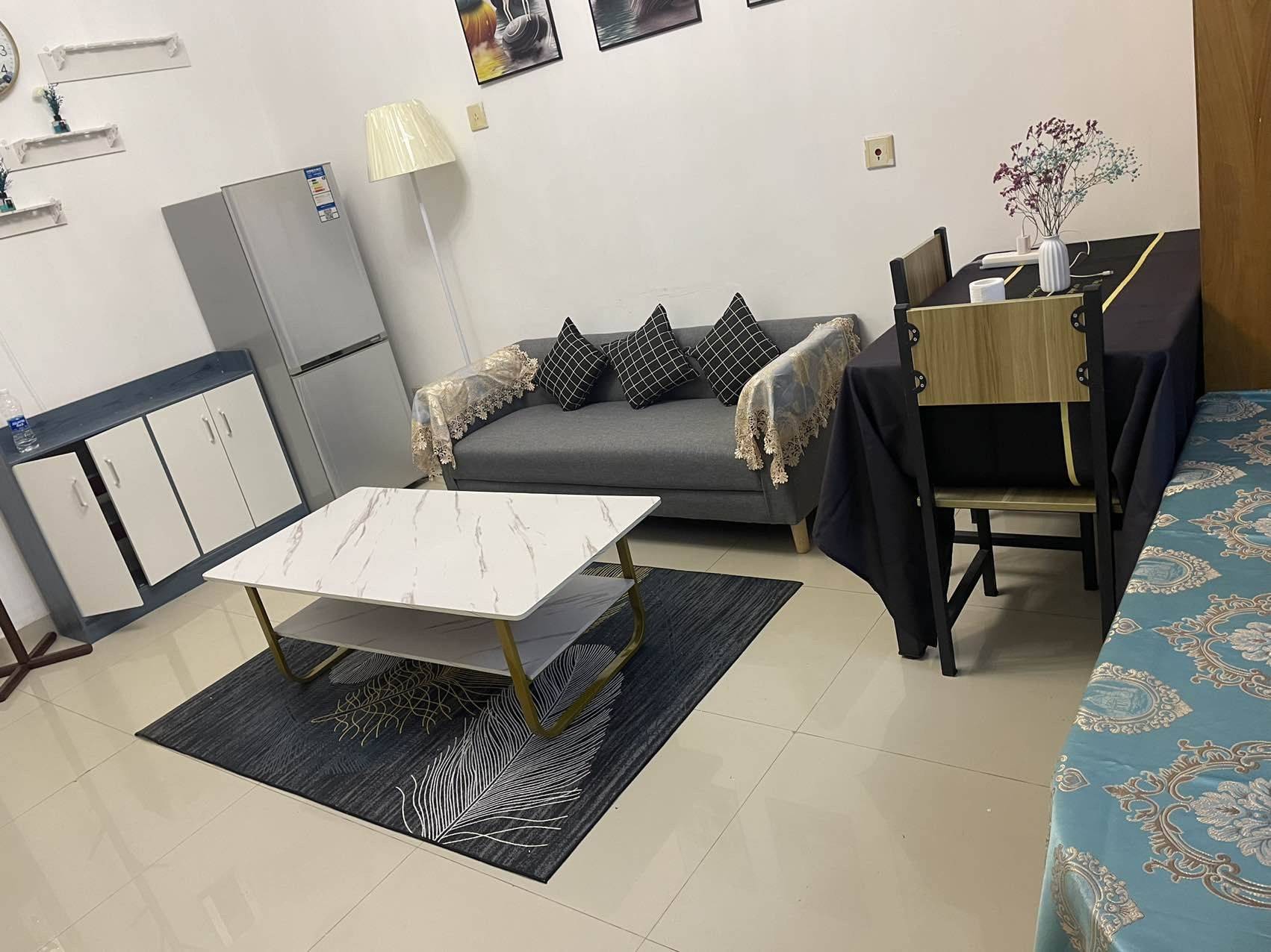 Shenzhen-Nanshan-Cozy Home,Clean&Comfy,No Gender Limit,Hustle & Bustle,“Friends”,Chilled,LGBTQ Friendly