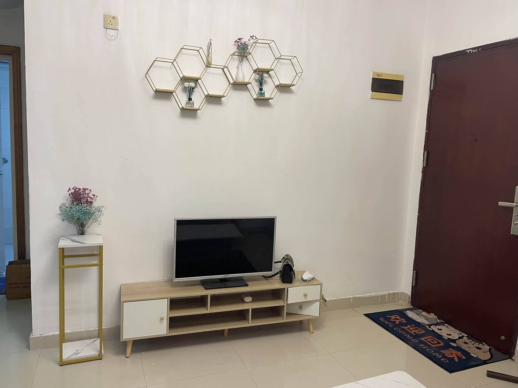 Shenzhen-Nanshan-Cozy Home,Clean&Comfy,No Gender Limit,Hustle & Bustle,“Friends”,Chilled,LGBTQ Friendly